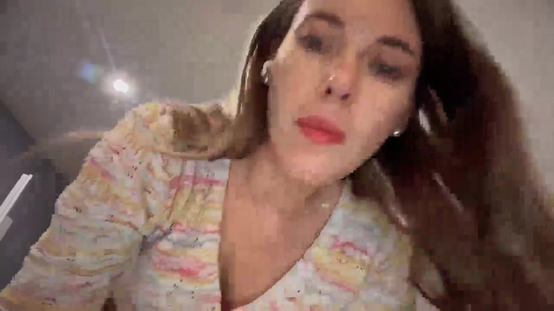 Gallery image thumbnail from SkySunFlower's myfreecams stream on, 06/20/2025, 21:33 image 5 of 20
