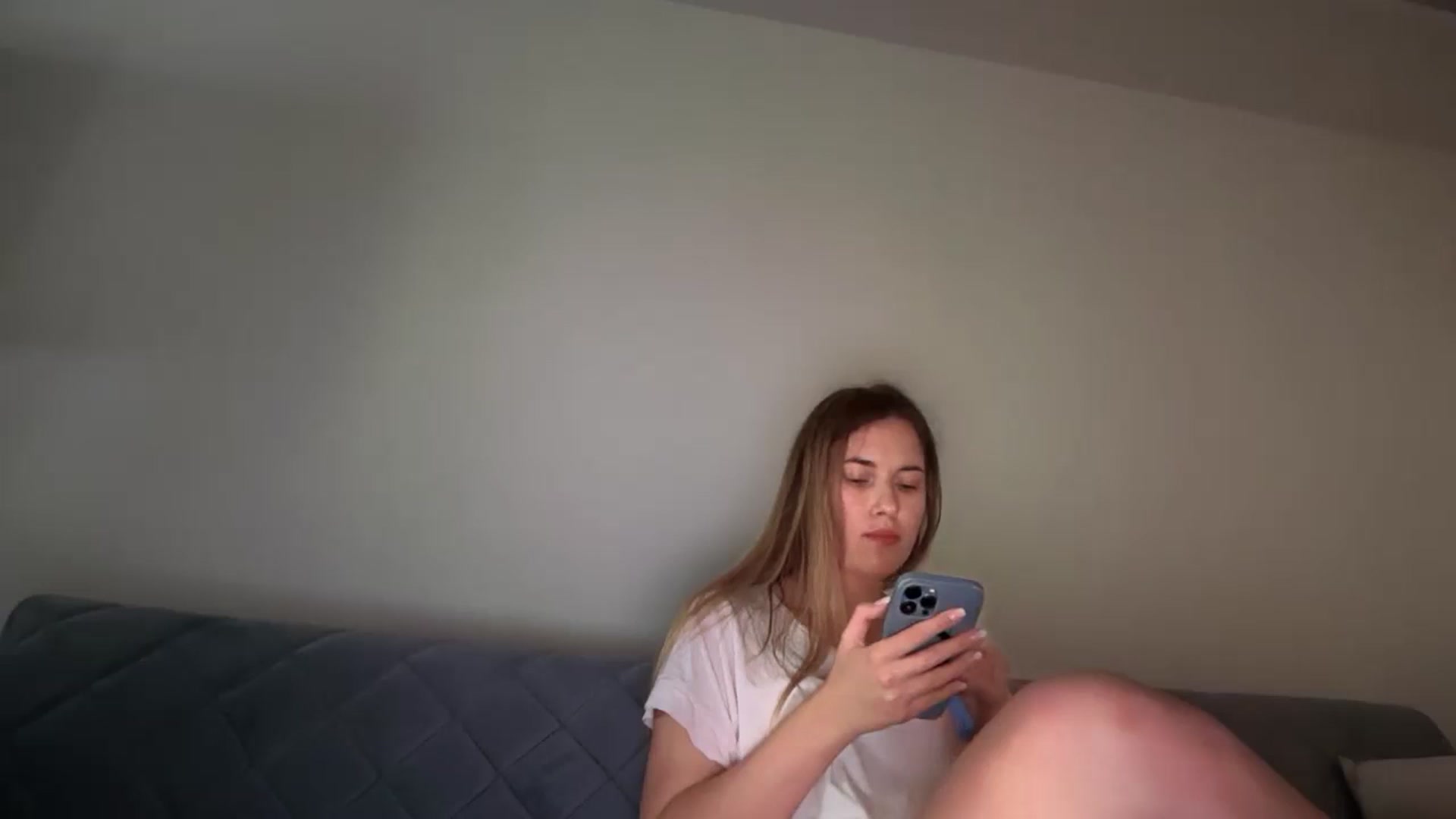 Gallery image thumbnail from SkySunFlower's myfreecams stream on, 06/22/2025, 06:47 image 11 of 20
