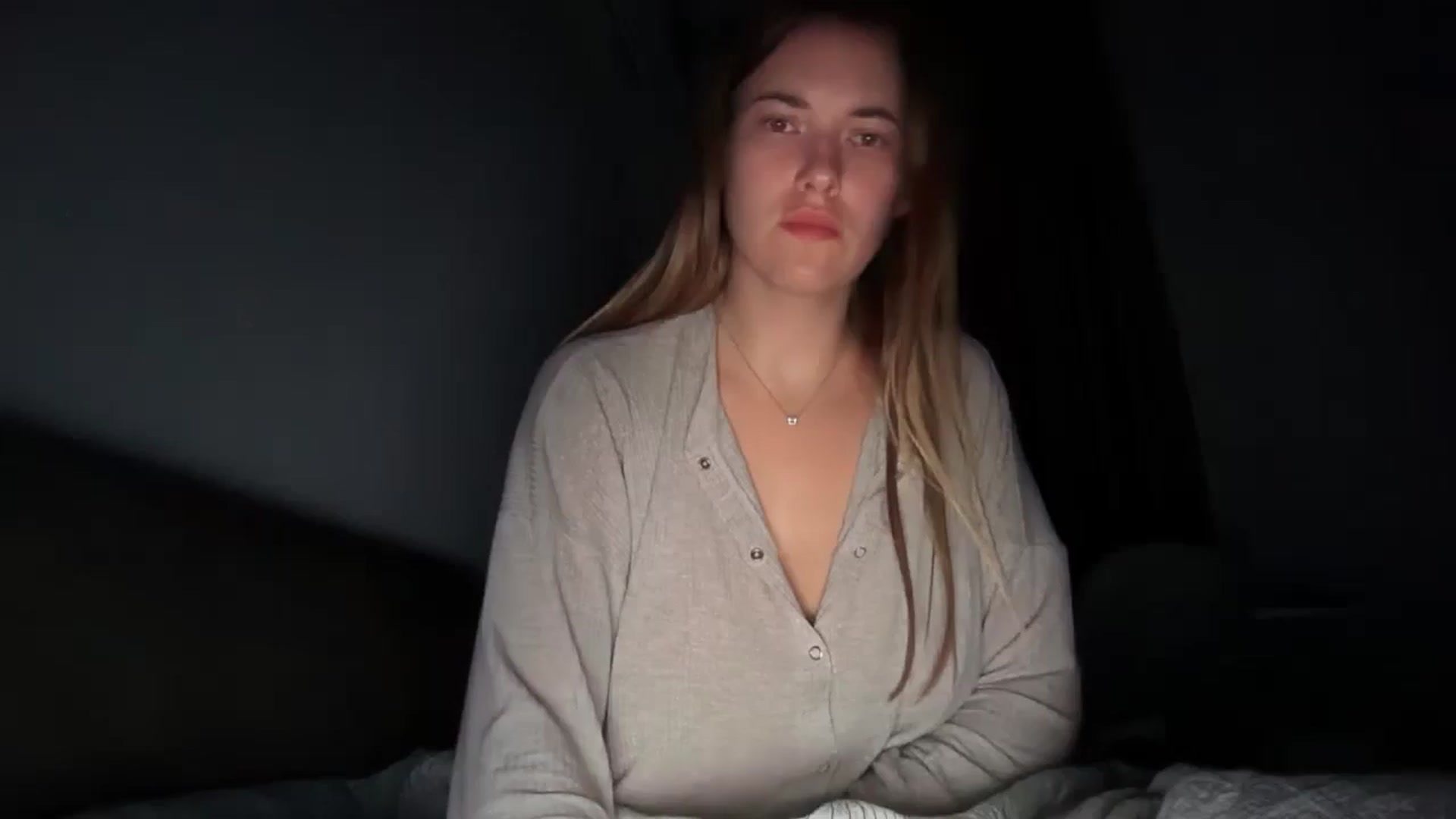 Gallery image thumbnail from SkySunFlower's myfreecams stream on, 06/23/2025, 02:55 image 2 of 20