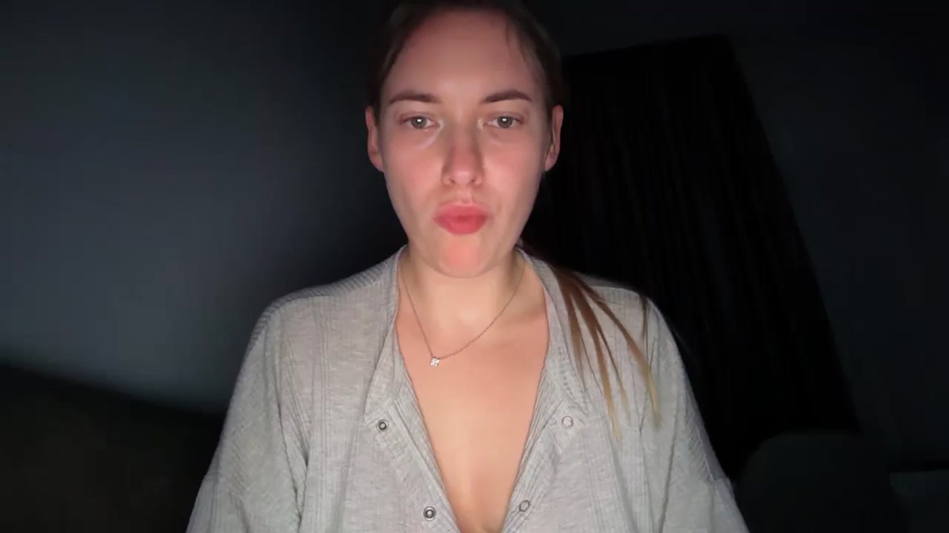 Gallery image thumbnail from SkySunFlower's myfreecams stream on, 06/23/2025, 04:07 image 15 of 20