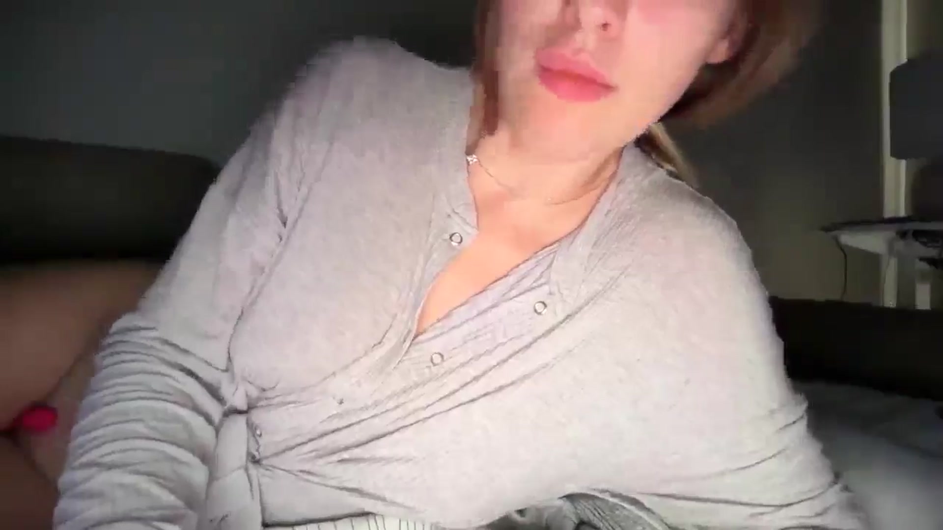 Gallery image thumbnail from SkySunFlower's myfreecams stream on, 06/23/2025, 04:42 image 20 of 20