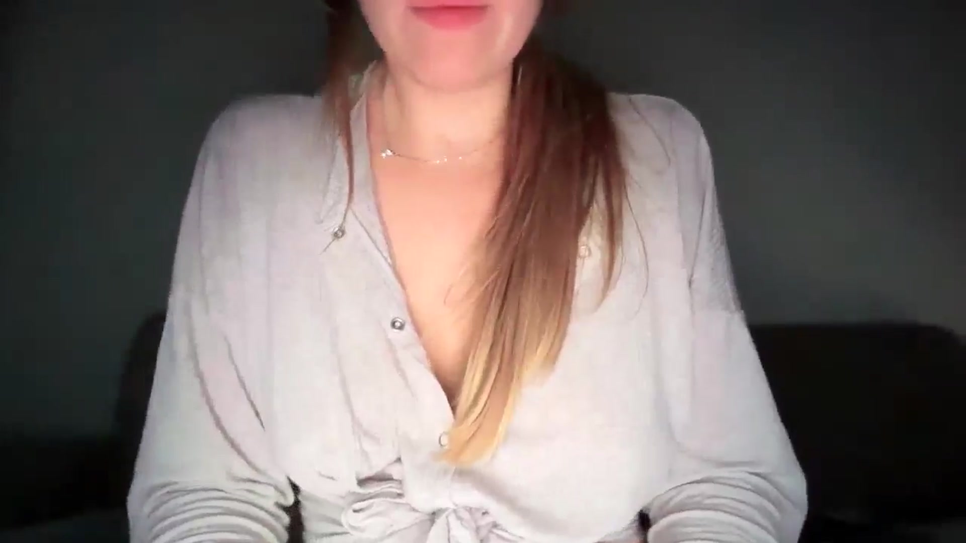 Gallery image thumbnail from SkySunFlower's myfreecams stream on, 06/23/2025, 04:42 image 18 of 20