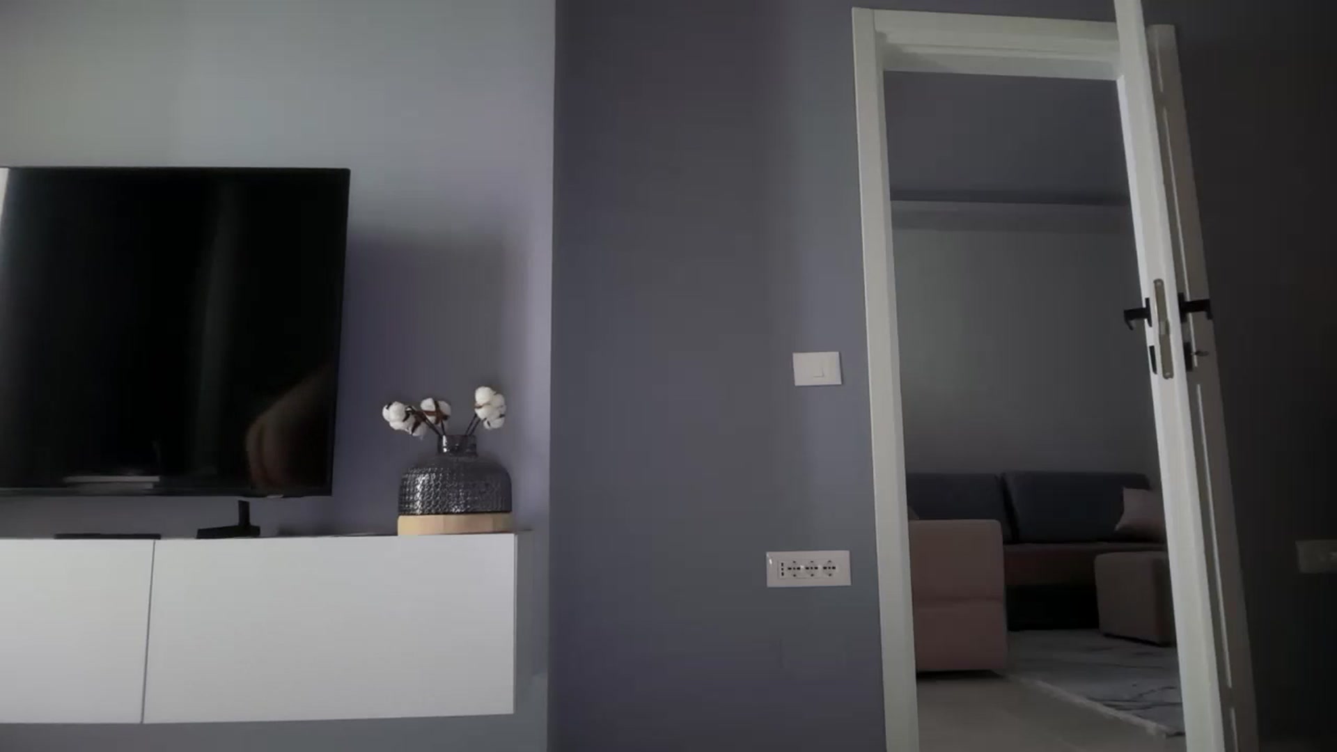 Gallery image thumbnail from SkySunFlower's myfreecams stream on, 06/23/2025, 11:48 image 3 of 20