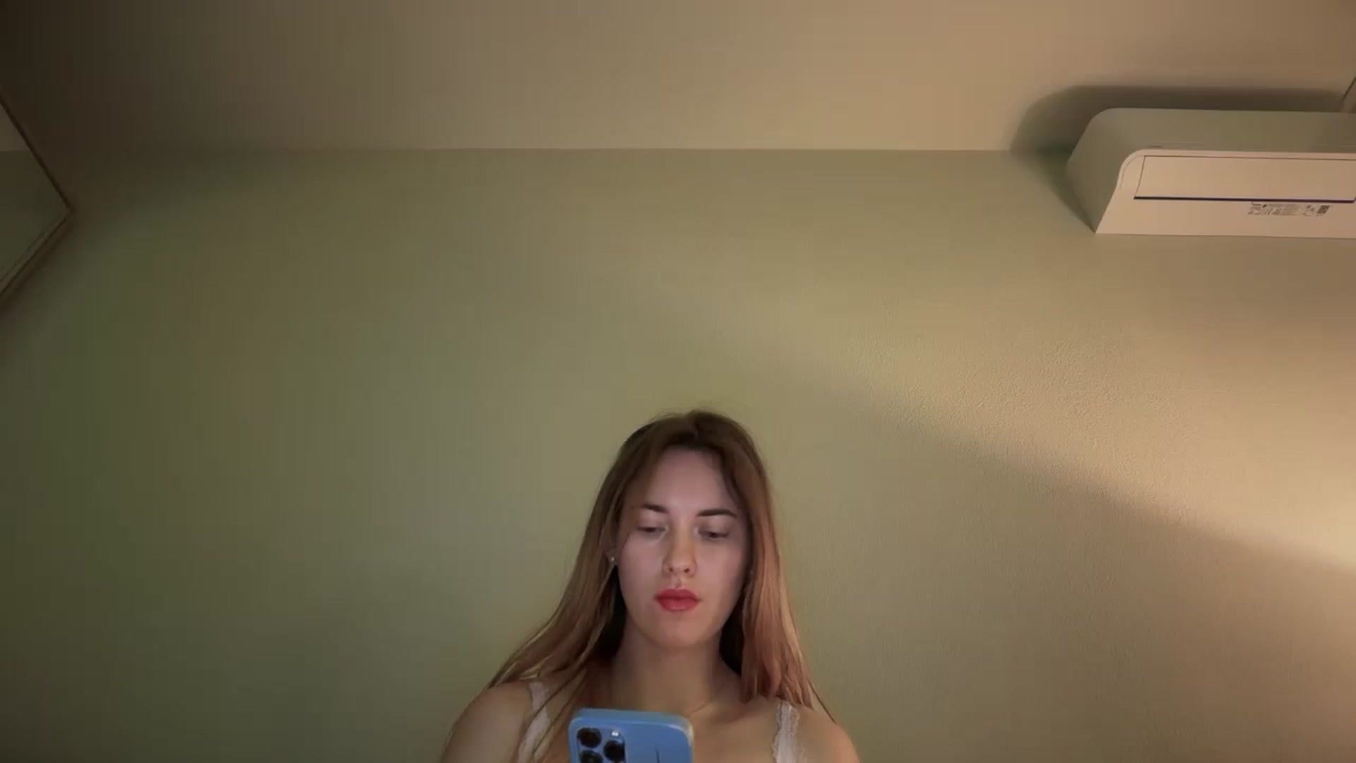 Gallery image thumbnail from SkySunFlower's myfreecams stream on, 06/24/2025, 01:53 image 8 of 20