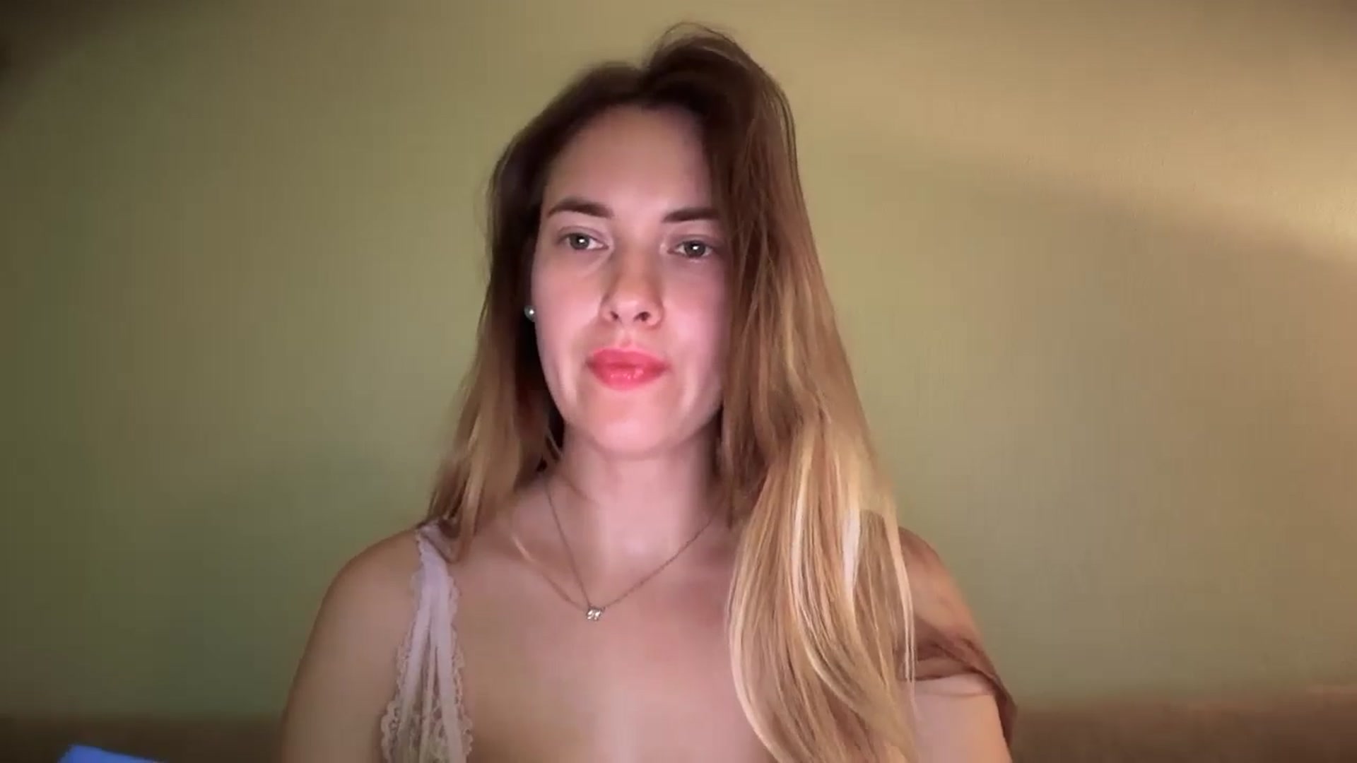 Gallery image thumbnail from SkySunFlower's myfreecams stream on, 06/24/2025, 04:42 image 5 of 20