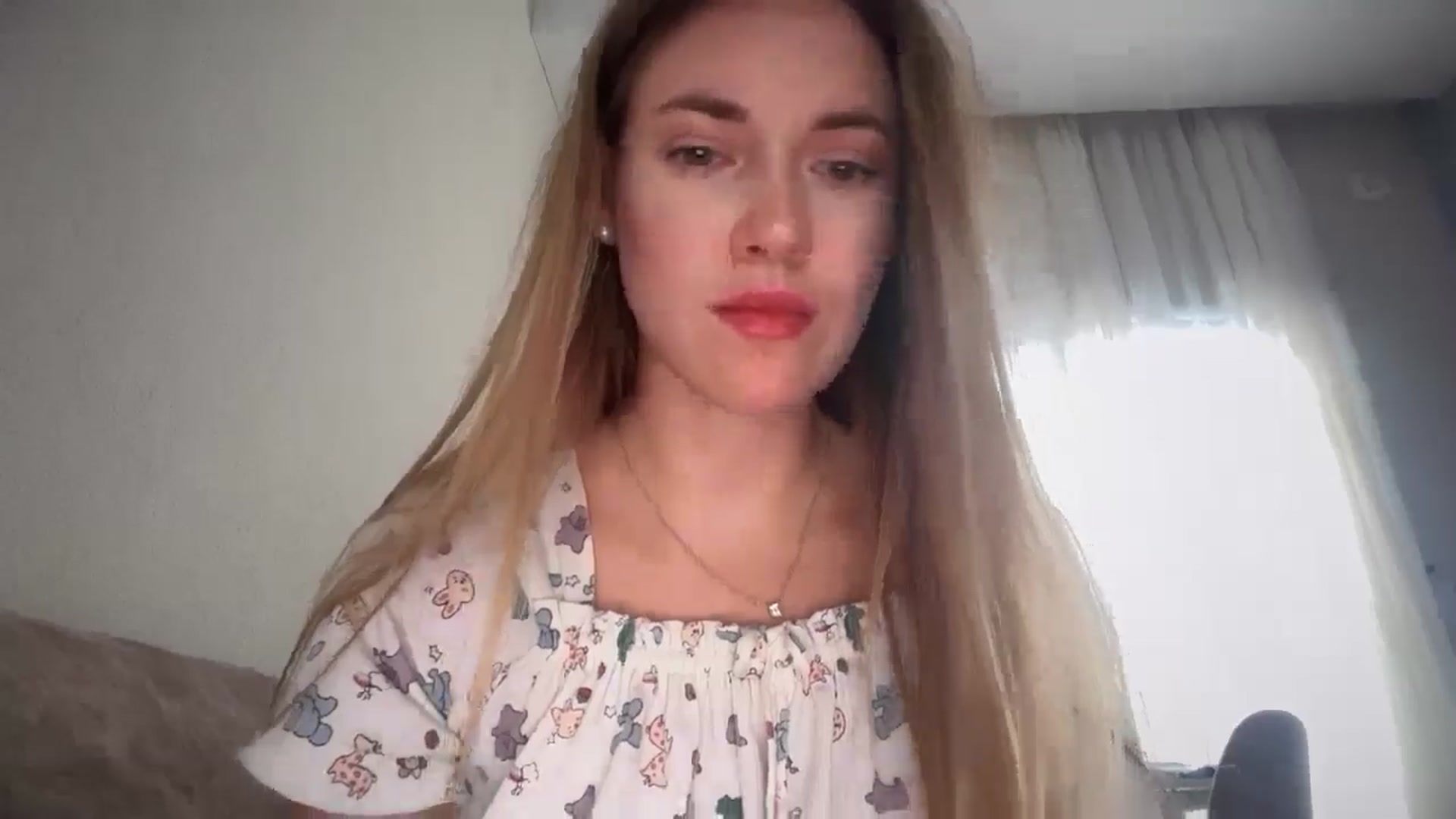 Gallery image thumbnail from SkySunFlower's myfreecams stream on, 06/24/2025, 14:32 image 6 of 20