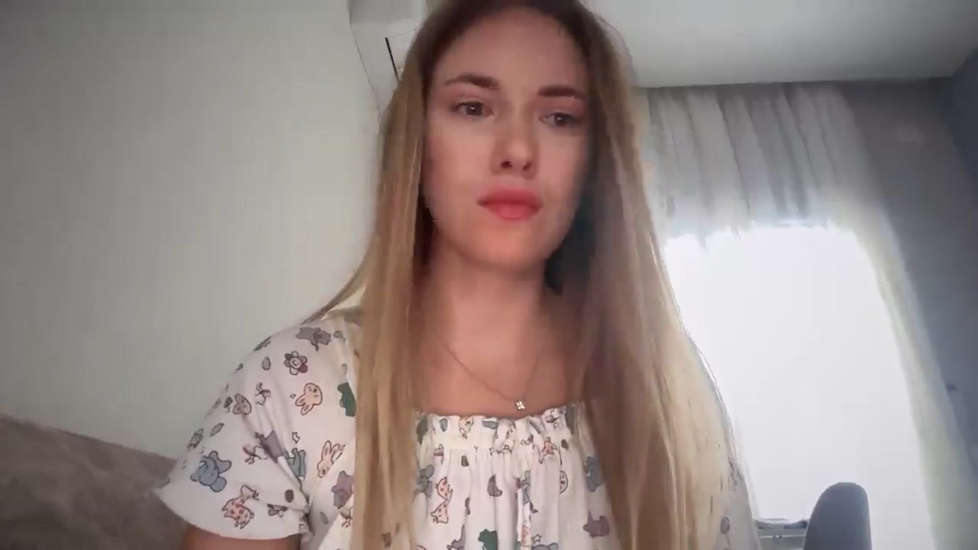 Gallery image thumbnail from SkySunFlower's myfreecams stream on, 06/24/2025, 14:32 image 5 of 20