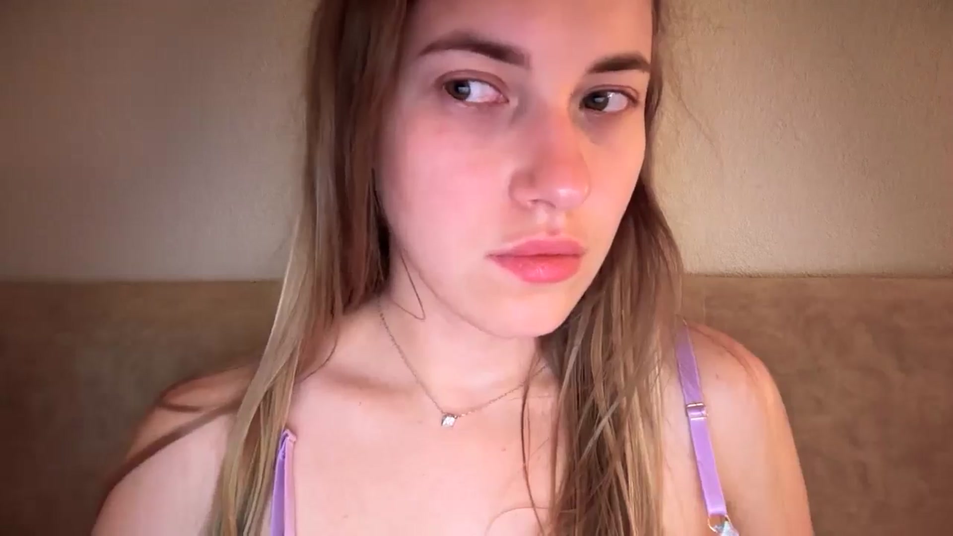 Gallery image thumbnail from SkySunFlower's myfreecams stream on, 06/26/2025, 03:28 image 20 of 20