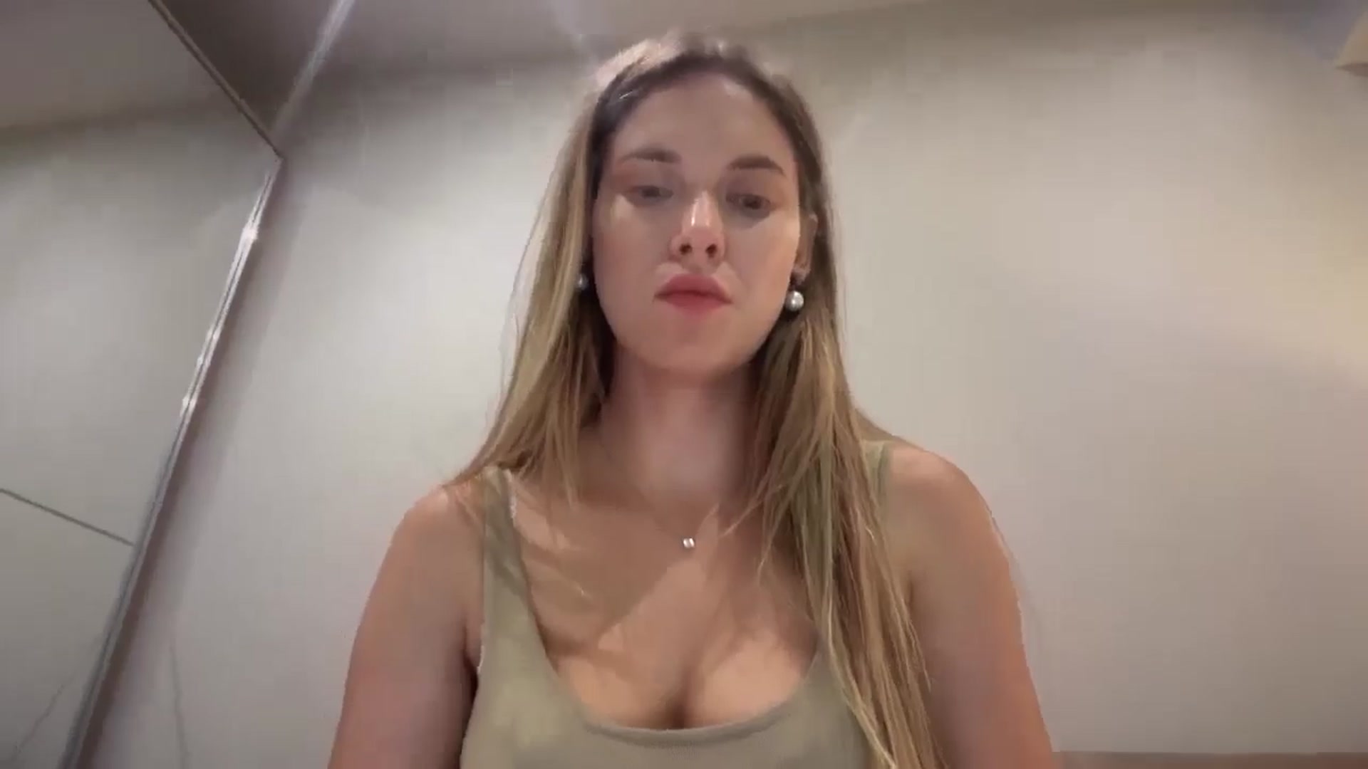 Gallery image thumbnail from SkySunFlower's myfreecams stream on, 06/29/2025, 21:58 image 15 of 20
