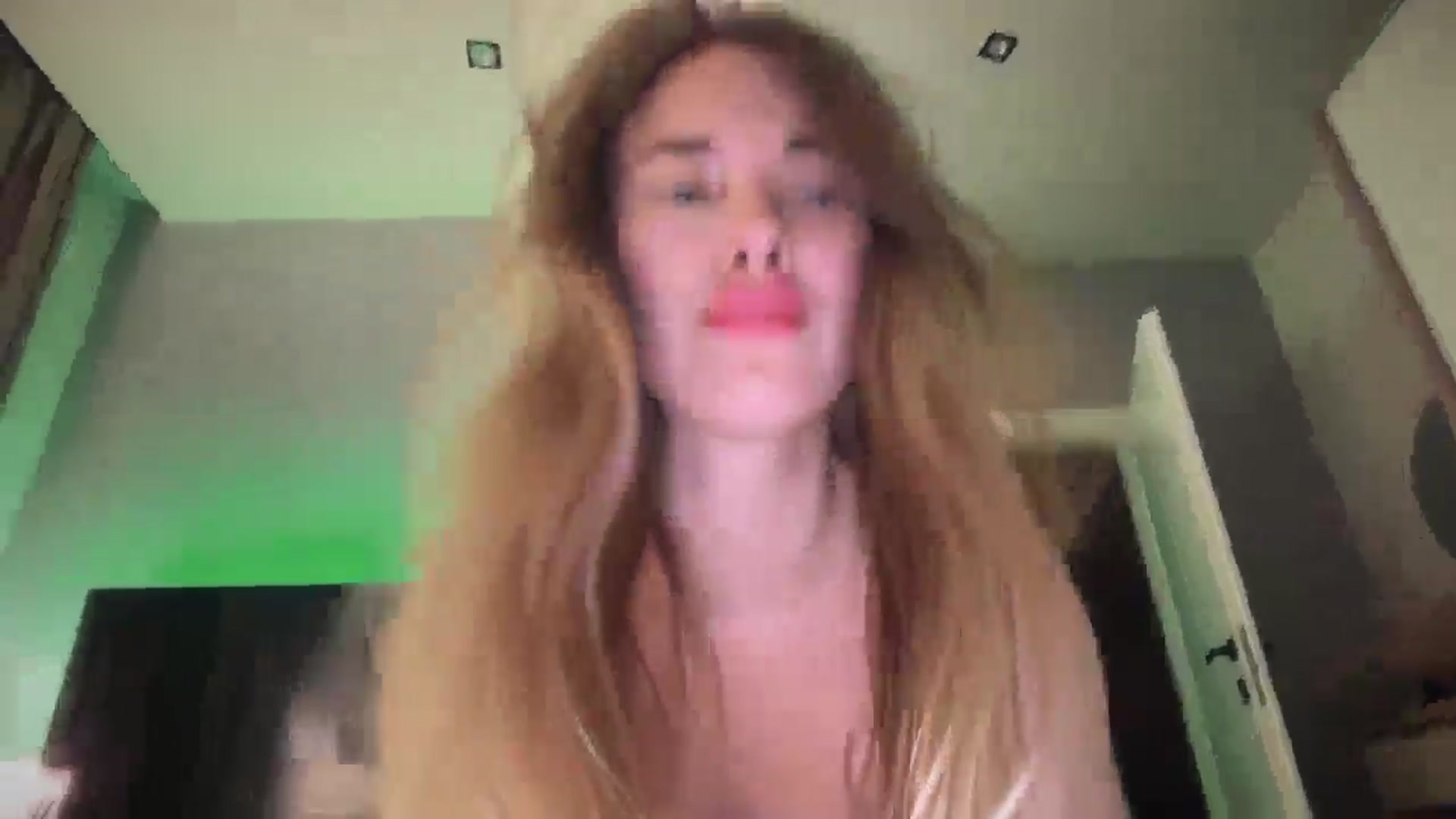 Gallery image thumbnail from SkySunFlower's myfreecams stream on, 07/13/2025, 01:58 image 2 of 20