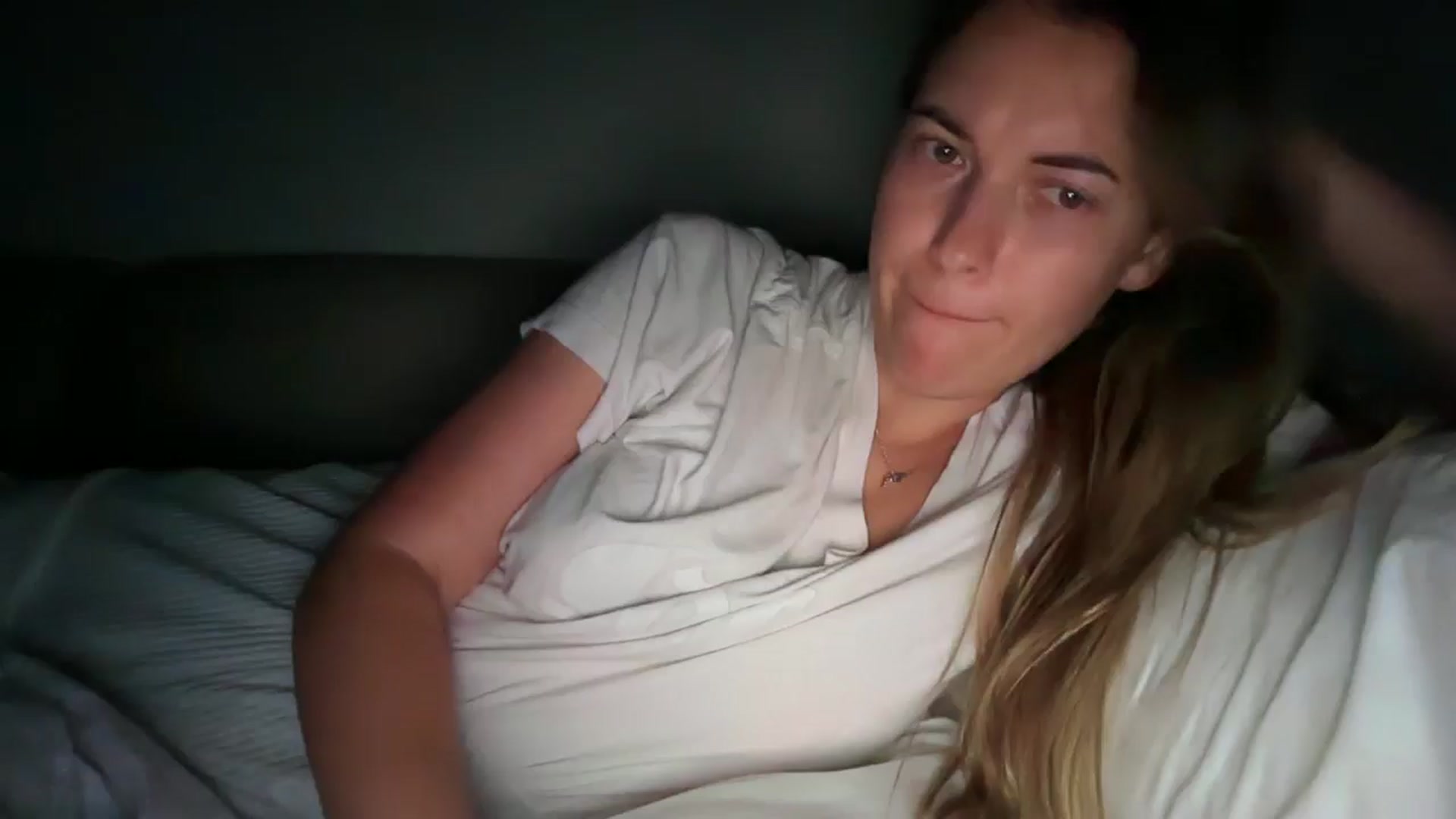 Gallery image thumbnail from SkySunFlower's myfreecams stream on, 07/16/2025, 07:11 image 10 of 20