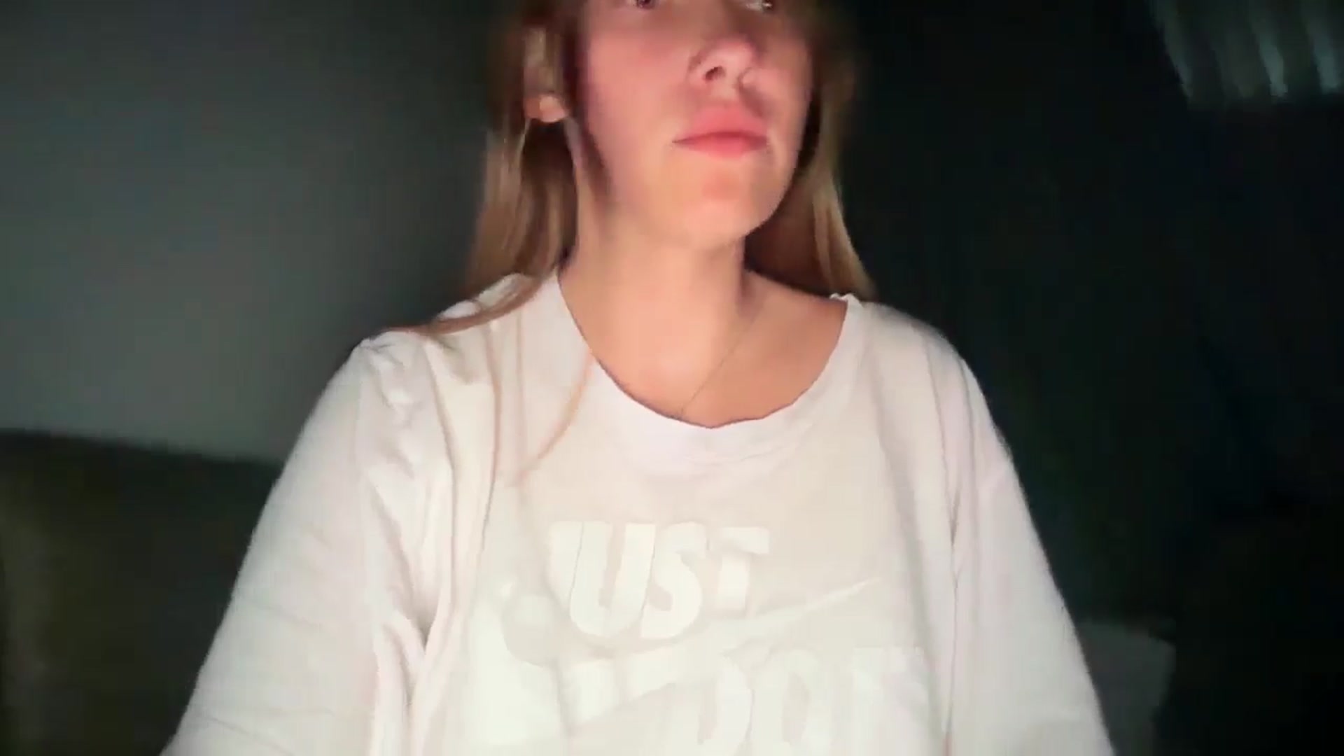 Gallery image thumbnail from SkySunFlower's myfreecams stream on, 07/16/2025, 08:34 image 10 of 20