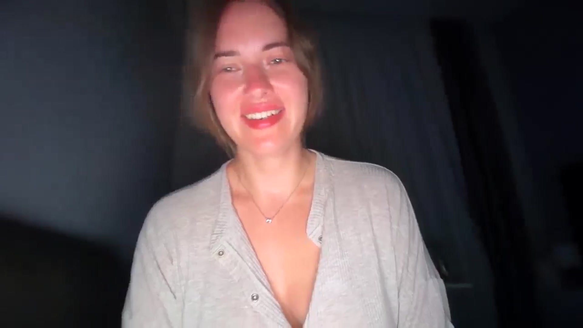 Gallery image thumbnail from SkySunFlower's myfreecams stream on, 07/18/2025, 23:22 image 19 of 20