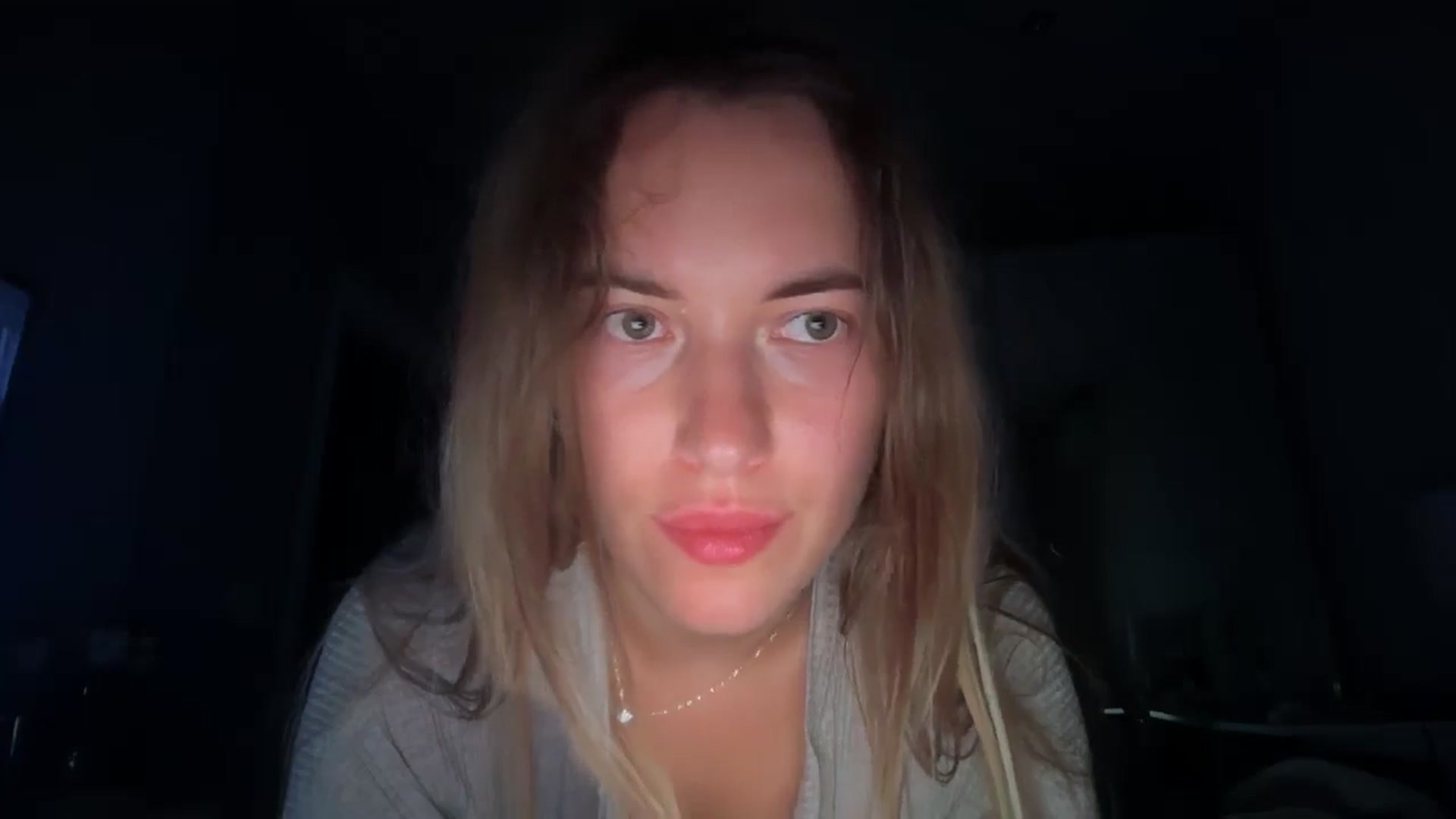Gallery image thumbnail from SkySunFlower's myfreecams stream on, 07/23/2025, 23:50 image 7 of 20