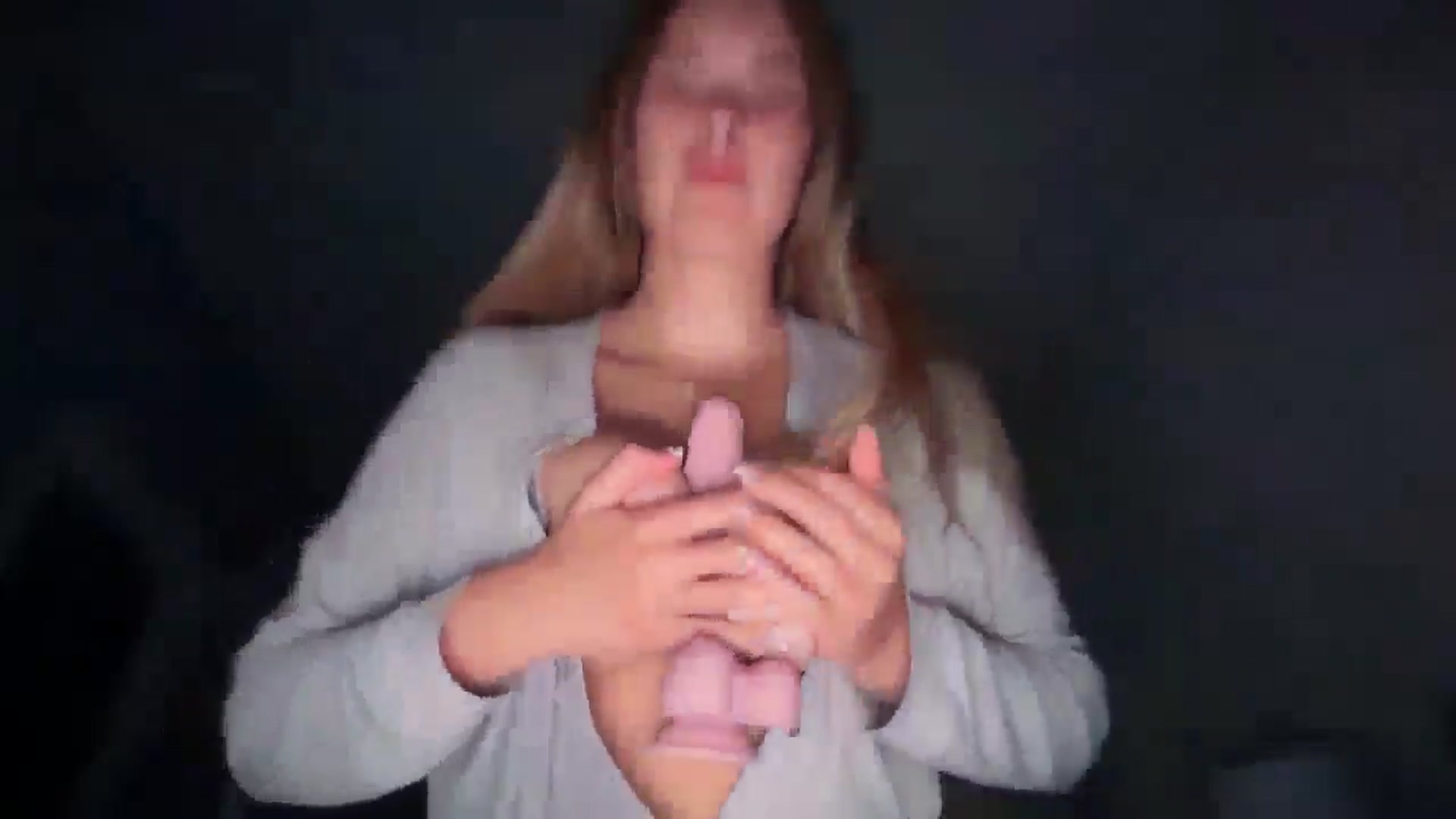 Gallery image thumbnail from SkySunFlower's myfreecams stream on, 07/24/2025, 02:01 image 7 of 20