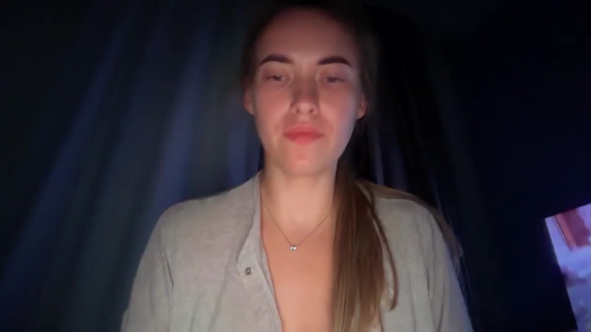 Gallery image thumbnail from SkySunFlower's myfreecams stream on, 07/26/2025, 24:01 image 14 of 20