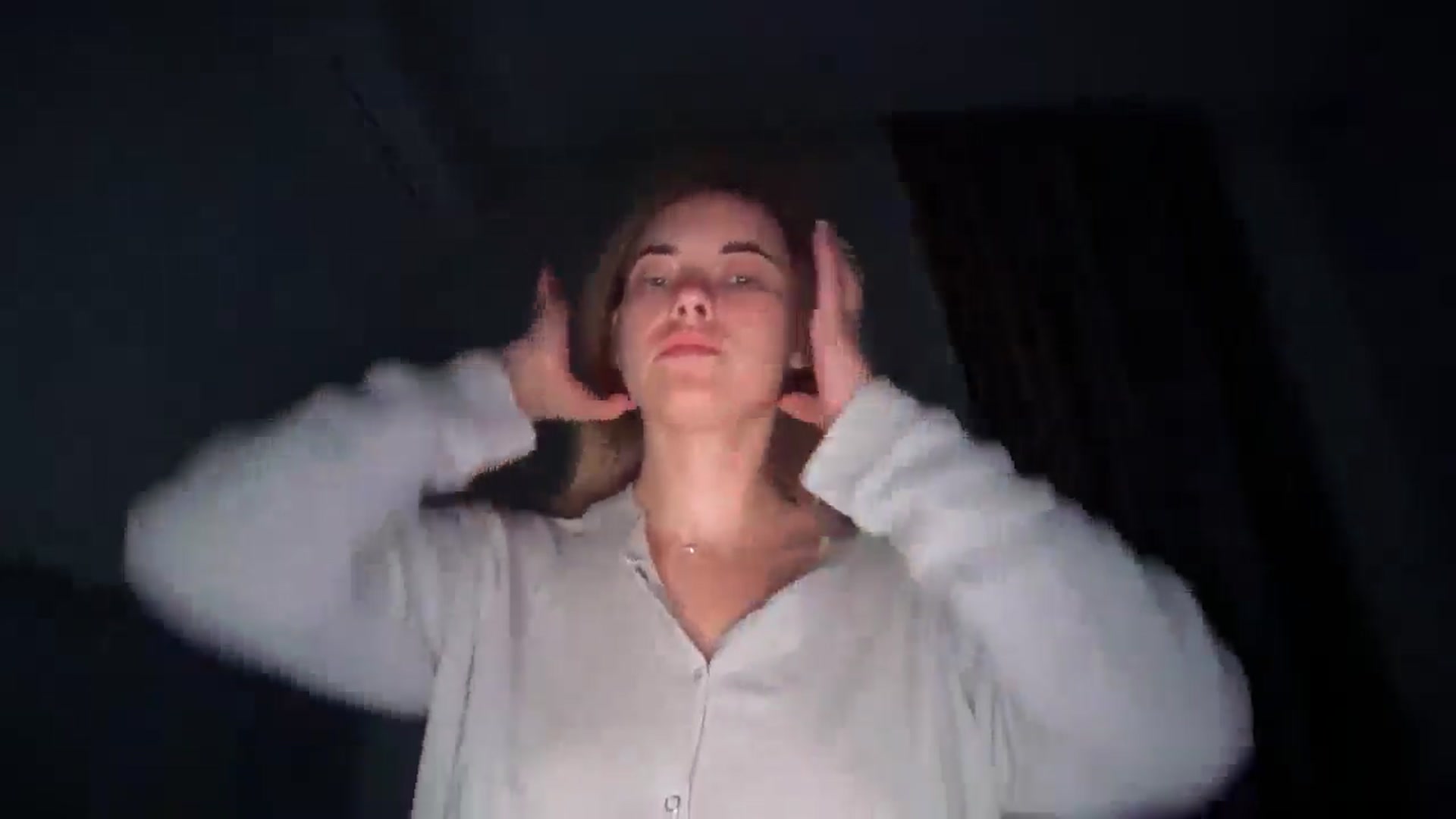 Gallery image thumbnail from SkySunFlower's myfreecams stream on, 07/27/2025, 03:13 image 7 of 20