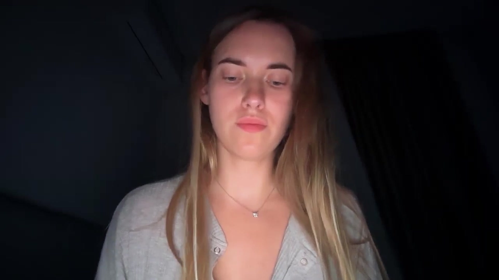 Gallery image thumbnail from SkySunFlower's myfreecams stream on, 07/27/2025, 03:32 image 6 of 20