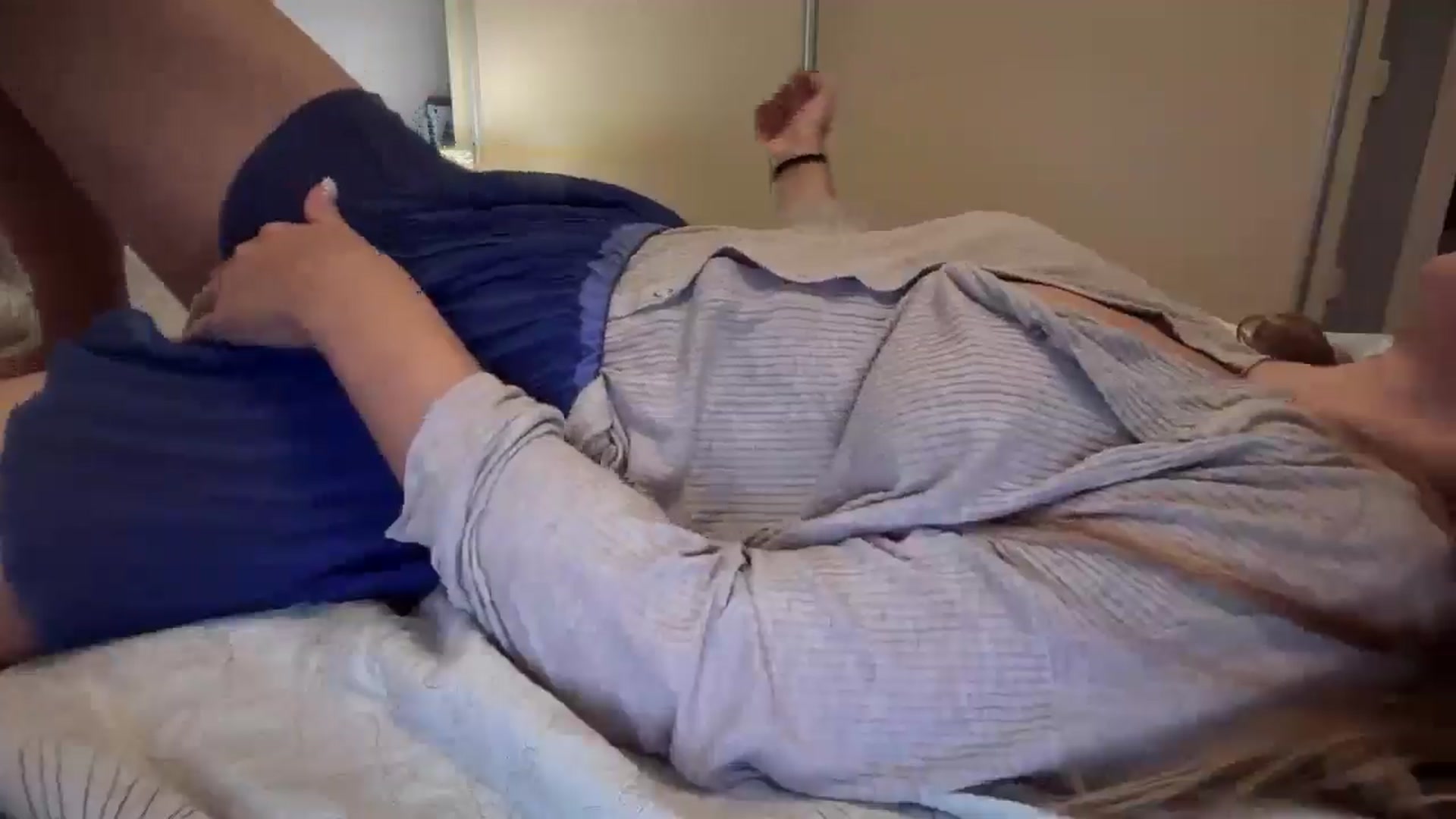 Gallery image thumbnail from SkySunFlower's myfreecams stream on, 07/29/2025, 24:15 image 8 of 20