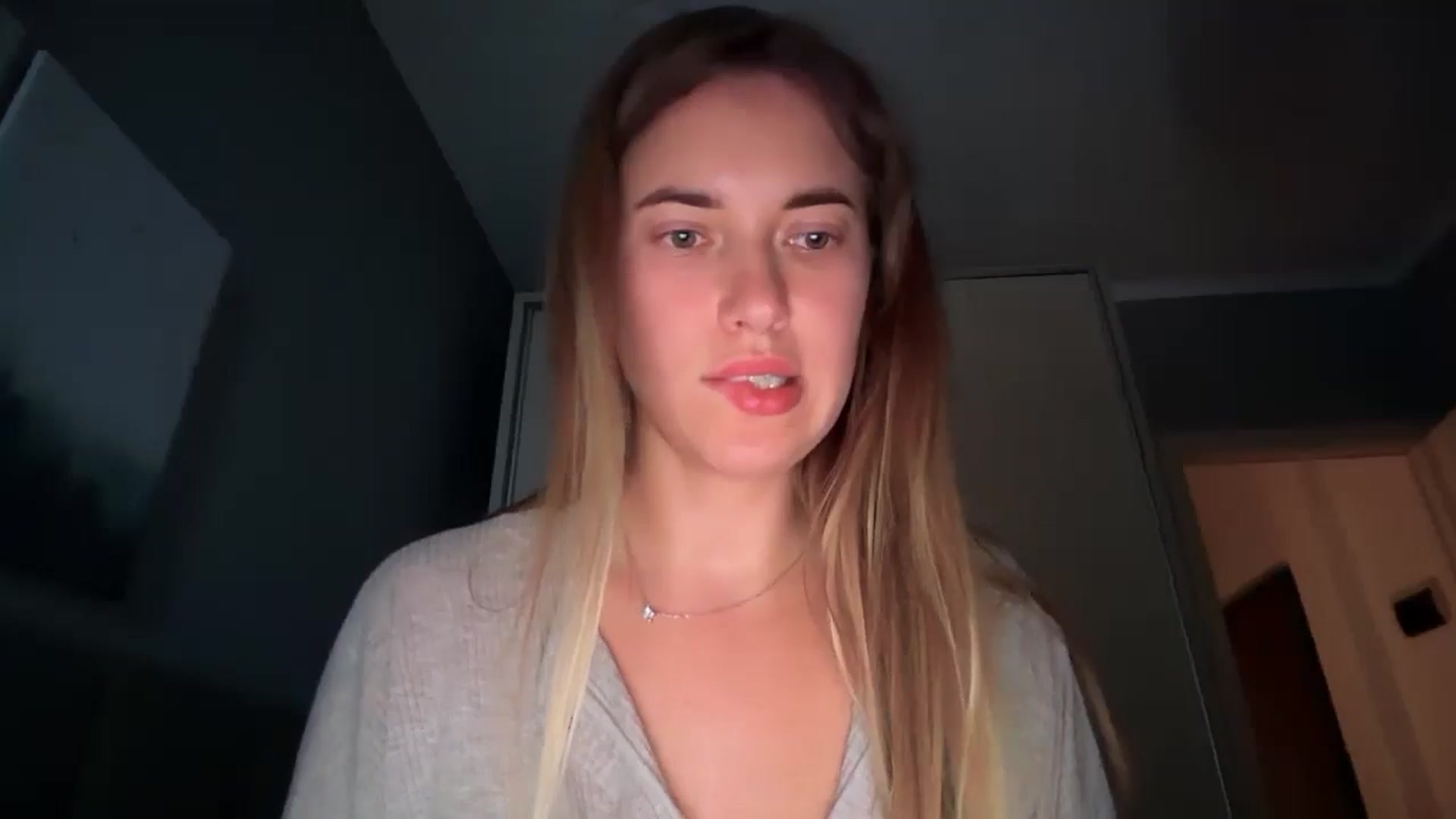 Gallery image thumbnail from SkySunFlower's myfreecams stream on, 07/29/2025, 05:28 image 6 of 20