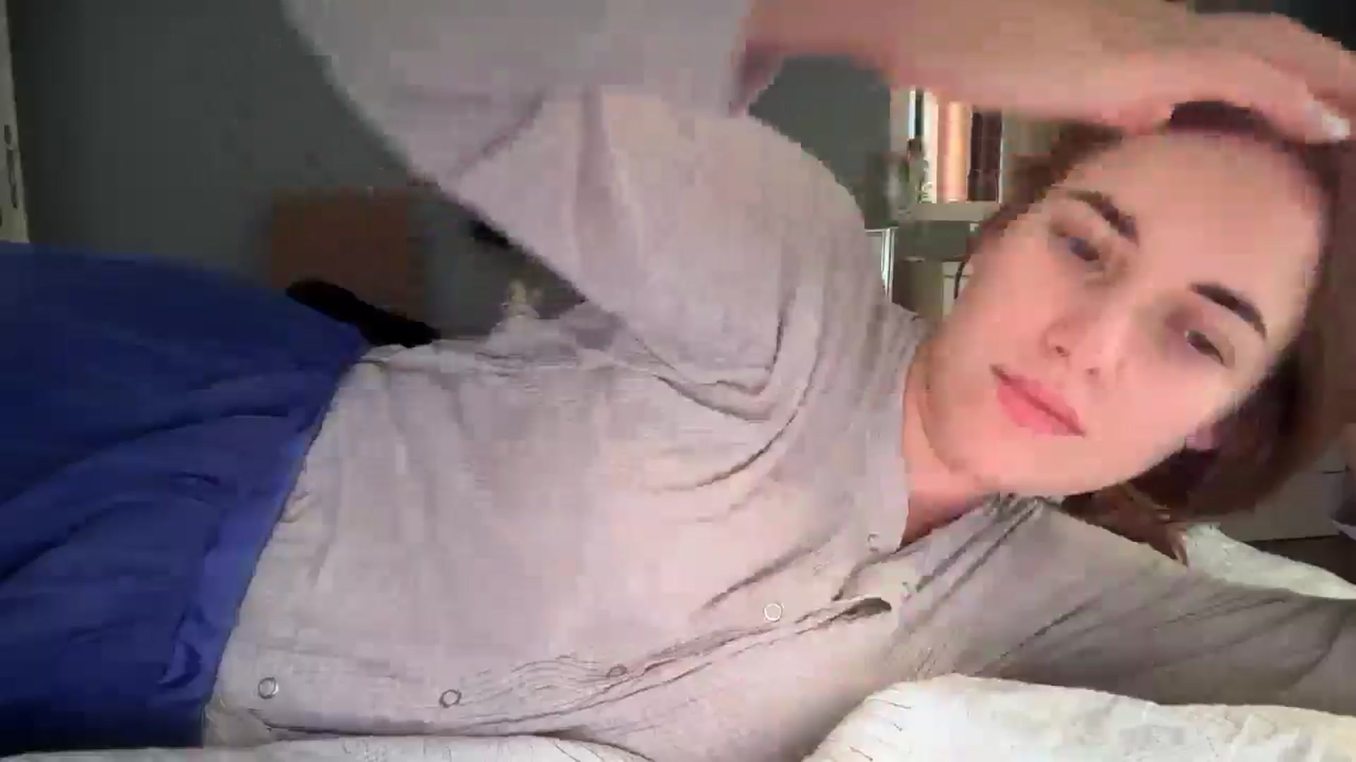 Gallery image thumbnail from SkySunFlower's myfreecams stream on, 07/29/2025, 06:01 image 7 of 20