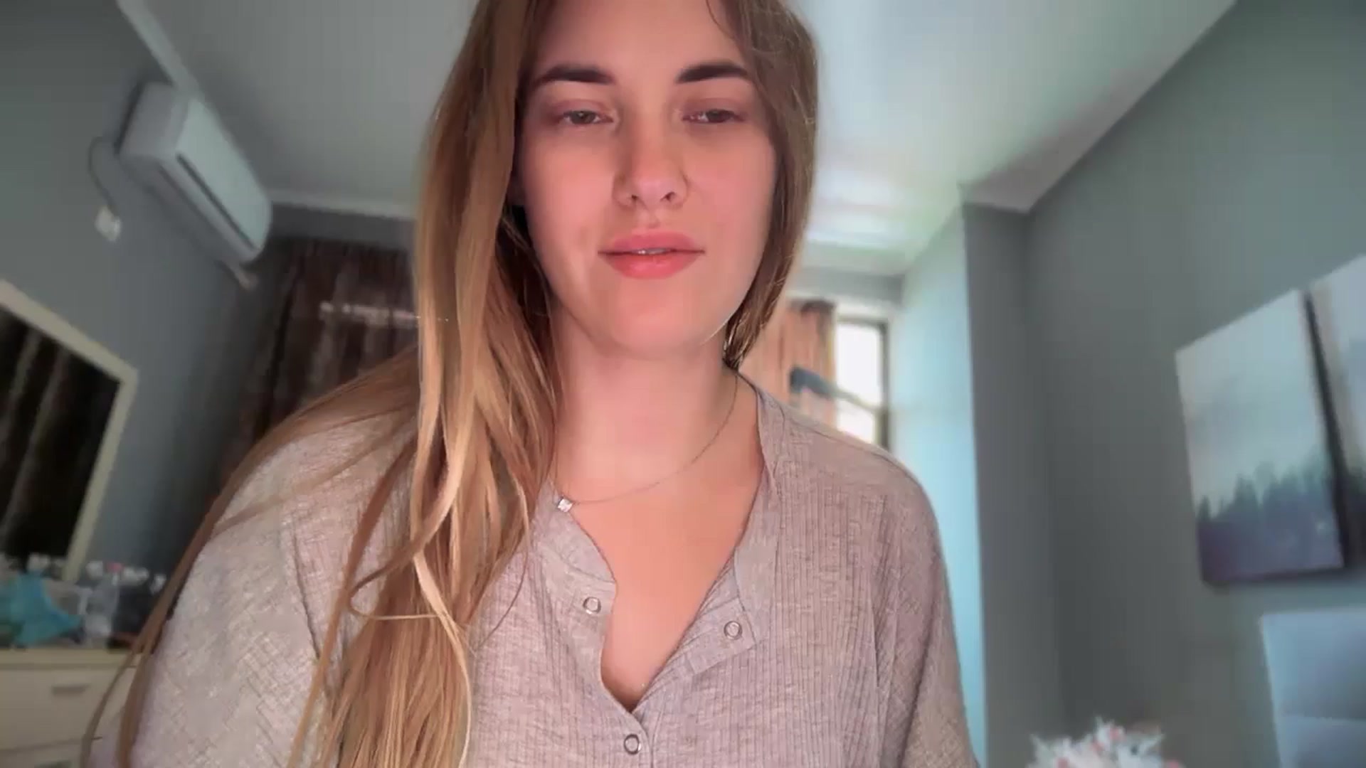 Gallery image thumbnail from SkySunFlower's myfreecams stream on, 07/29/2025, 06:01 image 13 of 20
