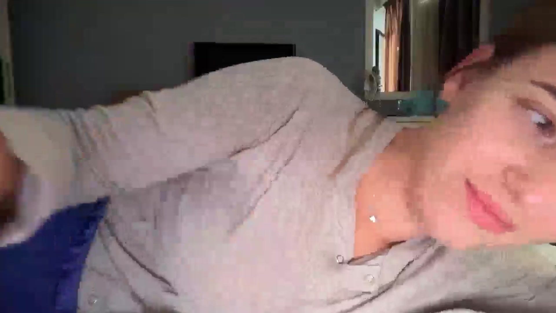 Gallery image thumbnail from SkySunFlower's myfreecams stream on, 07/29/2025, 06:01 image 2 of 20