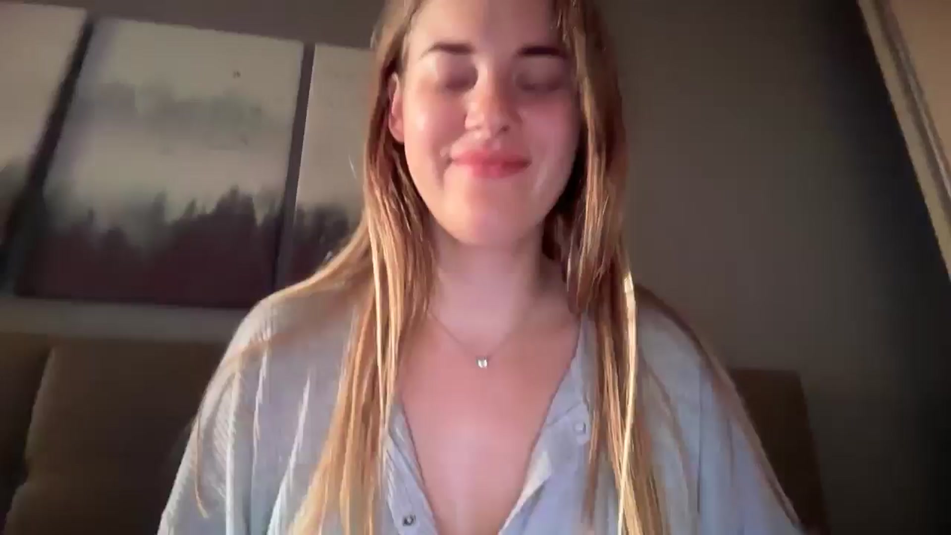 Gallery image thumbnail from SkySunFlower's myfreecams stream on, 07/30/2025, 04:52 image 12 of 20