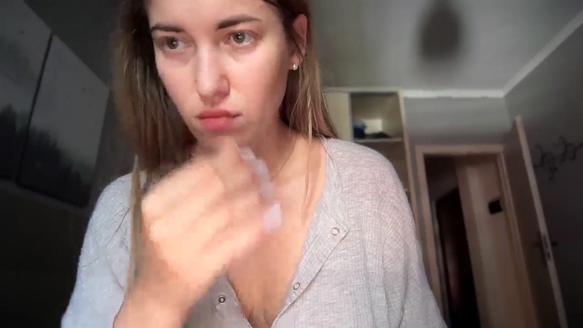 Gallery image thumbnail from SkySunFlower's myfreecams stream on, 07/31/2025, 14:21 image 18 of 20