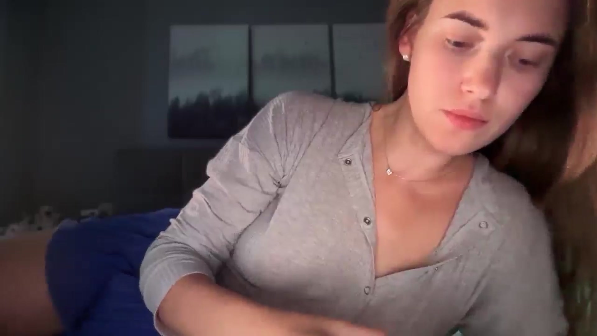 Gallery image thumbnail from SkySunFlower's myfreecams stream on, 07/31/2025, 15:33 image 16 of 20
