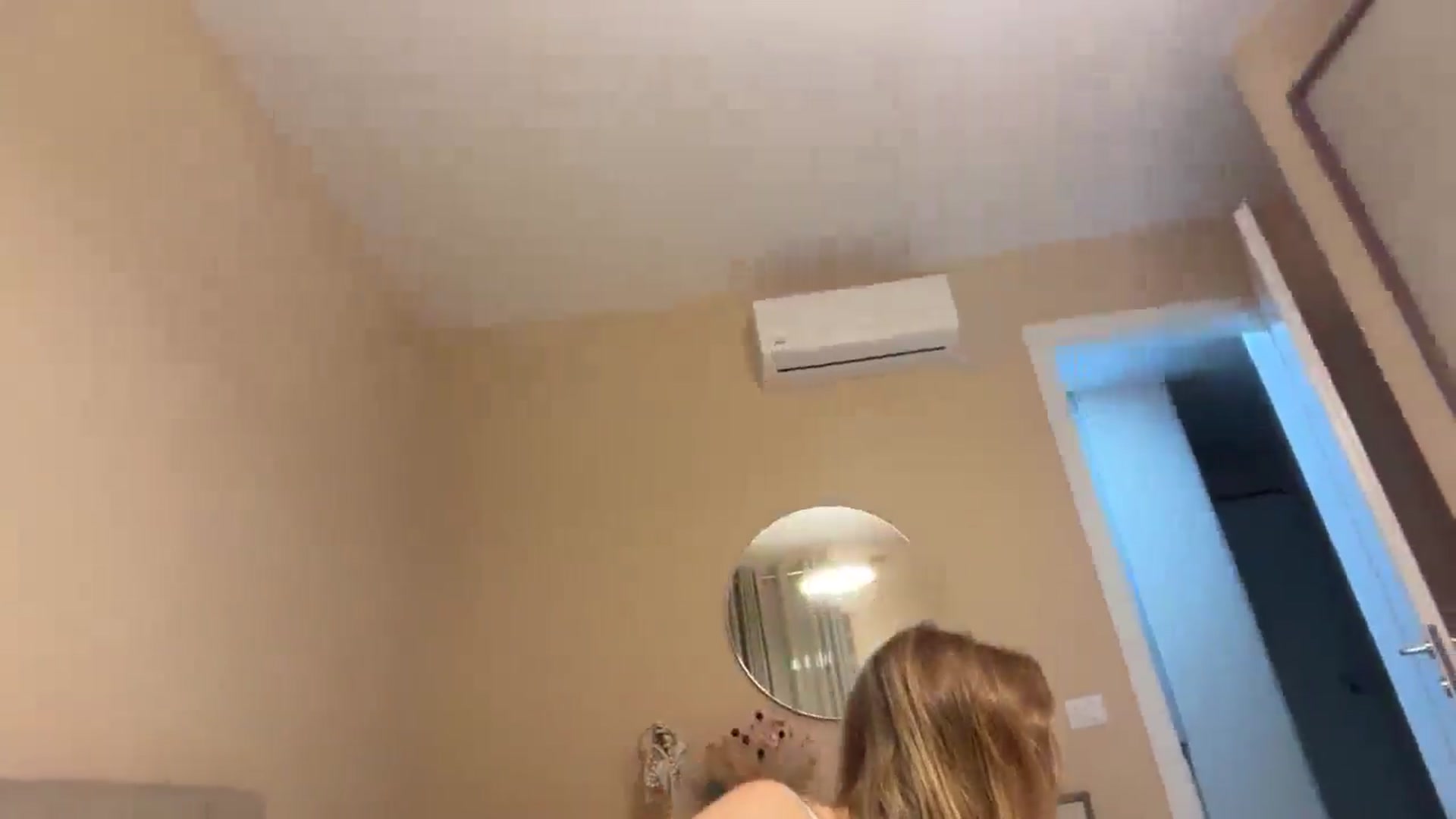 Gallery image thumbnail from SkySunFlower's myfreecams stream on, 08/05/2025, 01:04 image 4 of 20