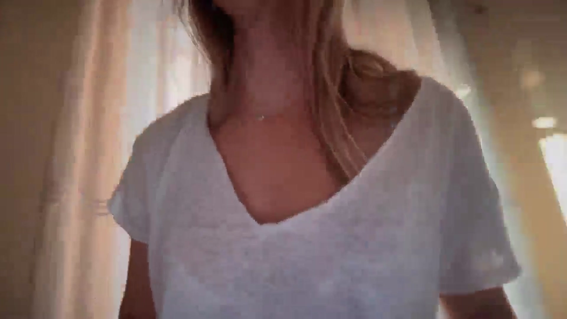 Gallery image thumbnail from SkySunFlower's myfreecams stream on, 08/07/2025, 16:50 image 10 of 20