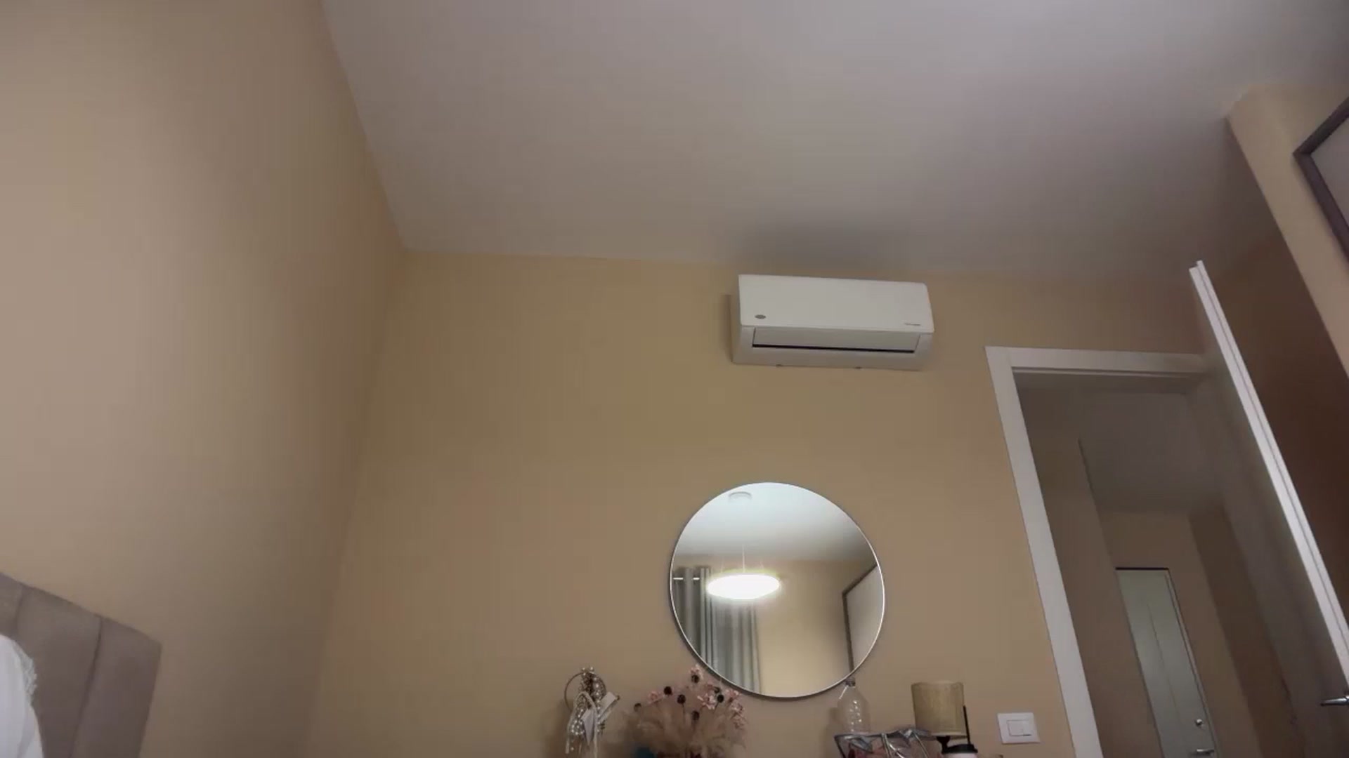 Gallery image thumbnail from SkySunFlower's myfreecams stream on, 08/10/2025, 03:16 image 14 of 20