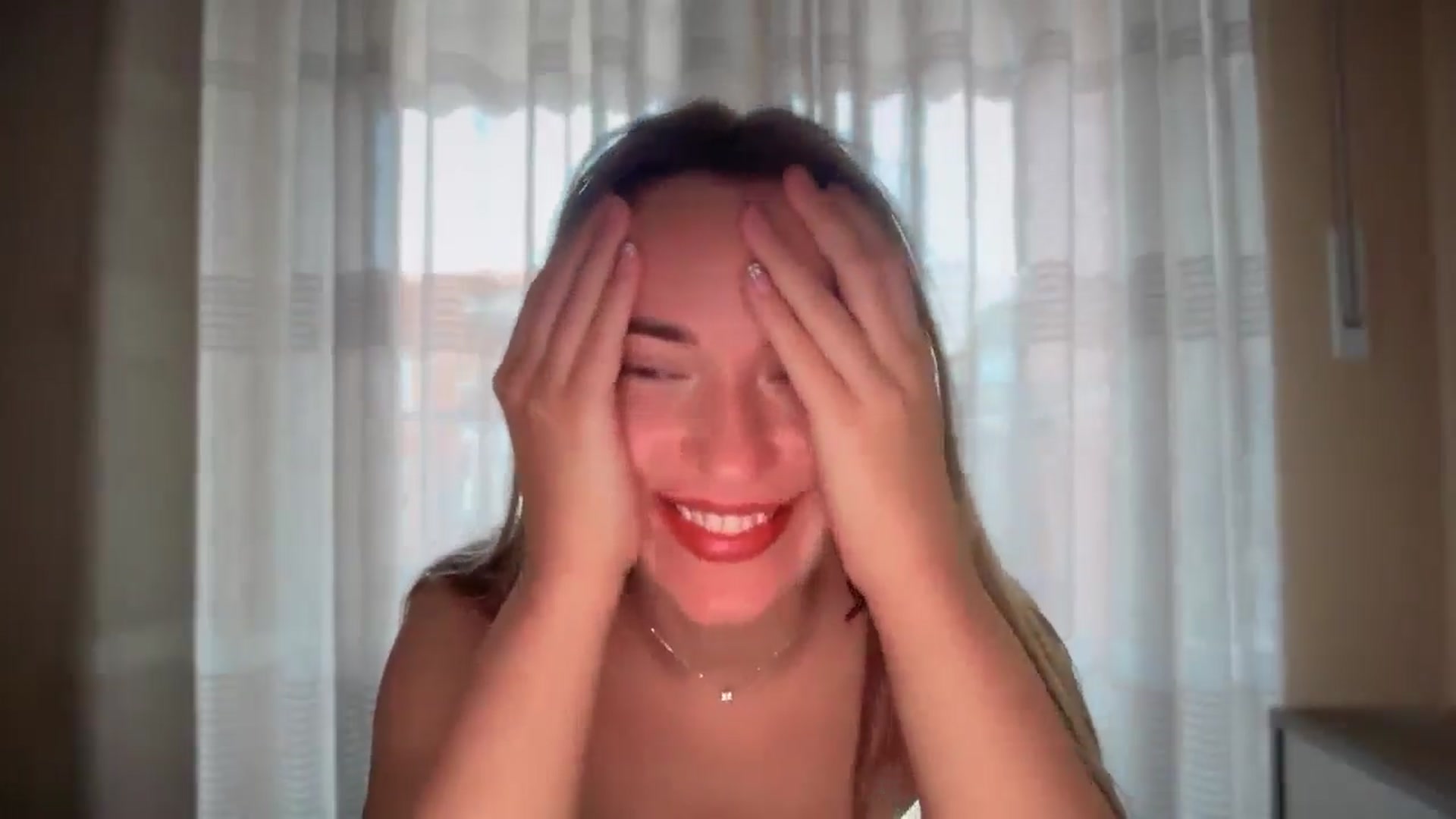 Gallery image thumbnail from SkySunFlower's myfreecams stream on, 08/10/2025, 05:00 image 10 of 20