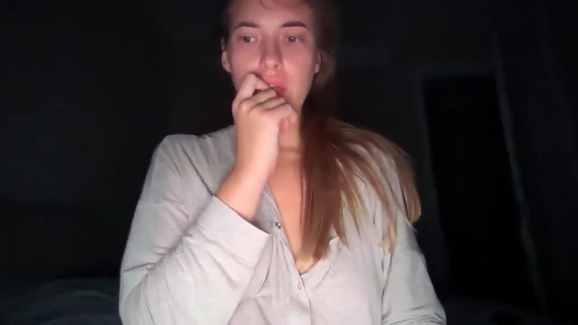Gallery image thumbnail from SkySunFlower's myfreecams stream on, 08/11/2025, 19:19 image 3 of 20