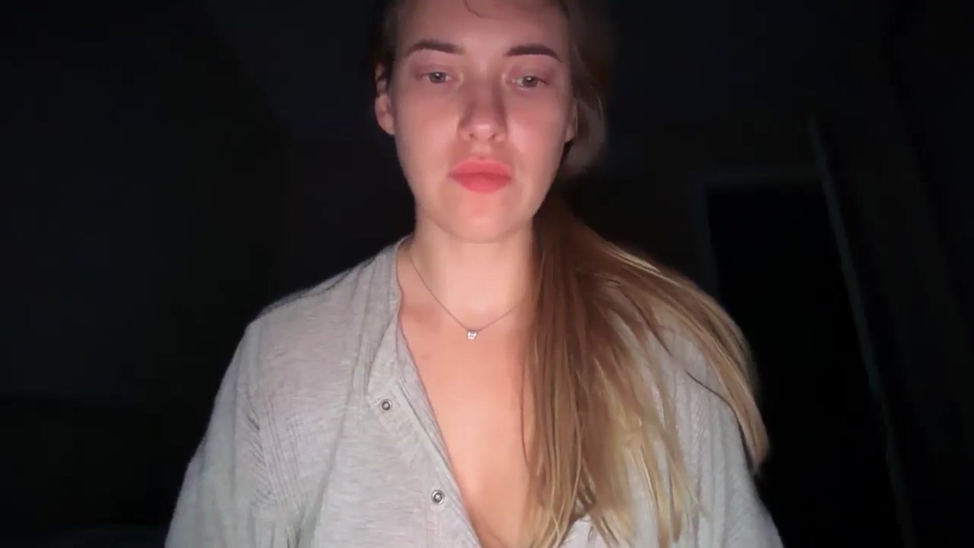 Gallery image thumbnail from SkySunFlower's myfreecams stream on, 08/11/2025, 19:19 image 7 of 20