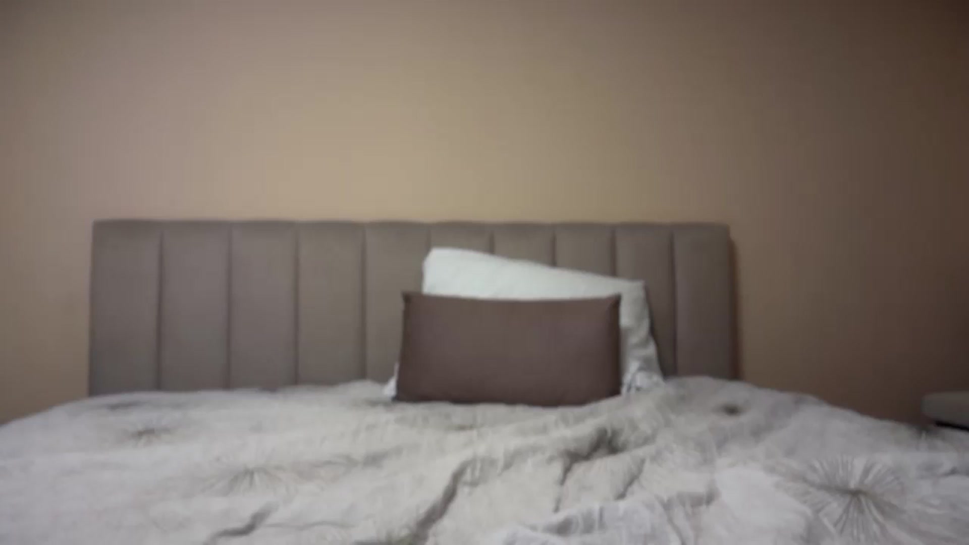 Gallery image thumbnail from SkySunFlower's myfreecams stream on, 08/15/2025, 24:20 image 5 of 20