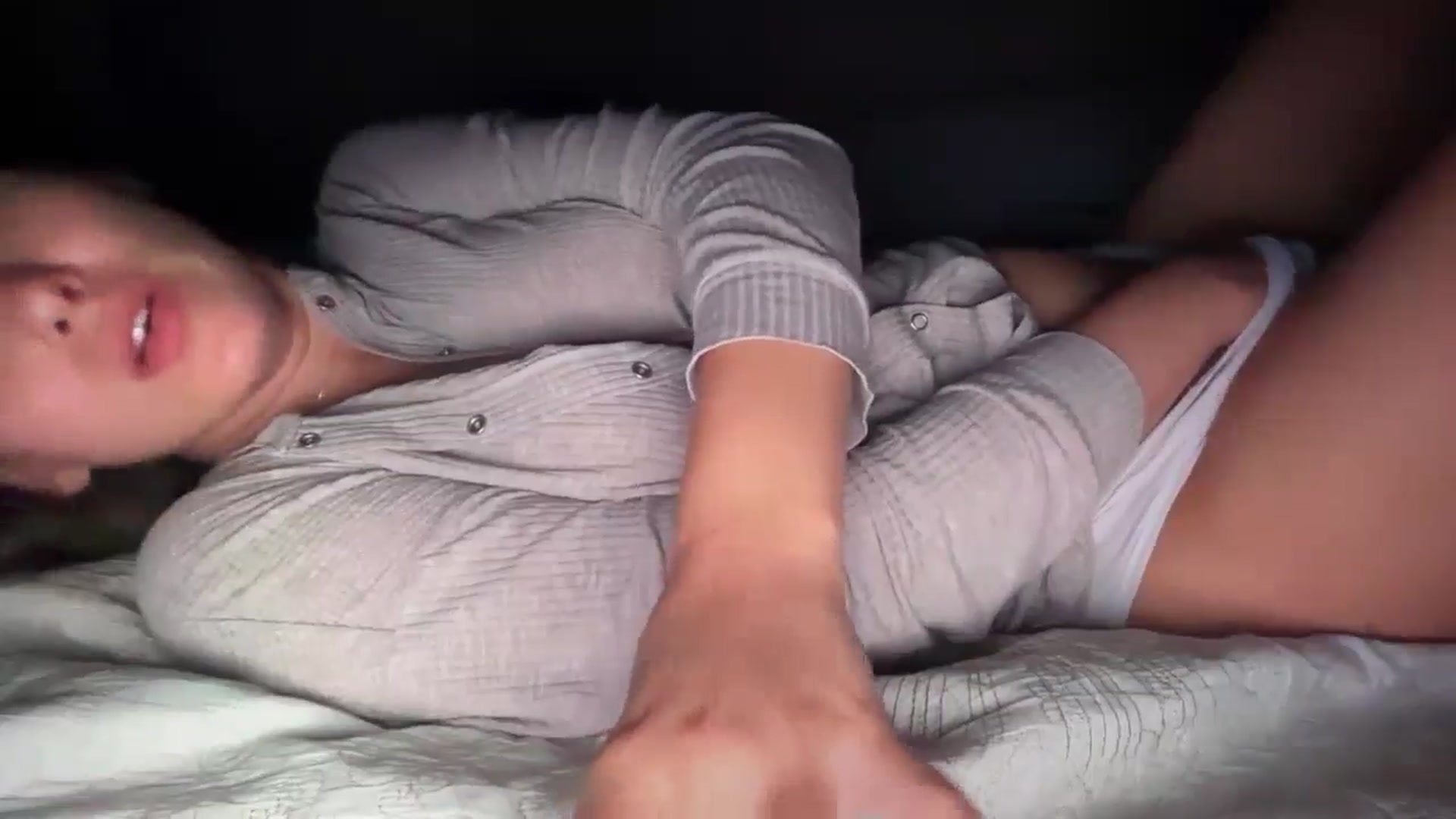 Gallery image thumbnail from SkySunFlower's myfreecams stream on, 08/15/2025, 03:58 image 10 of 20