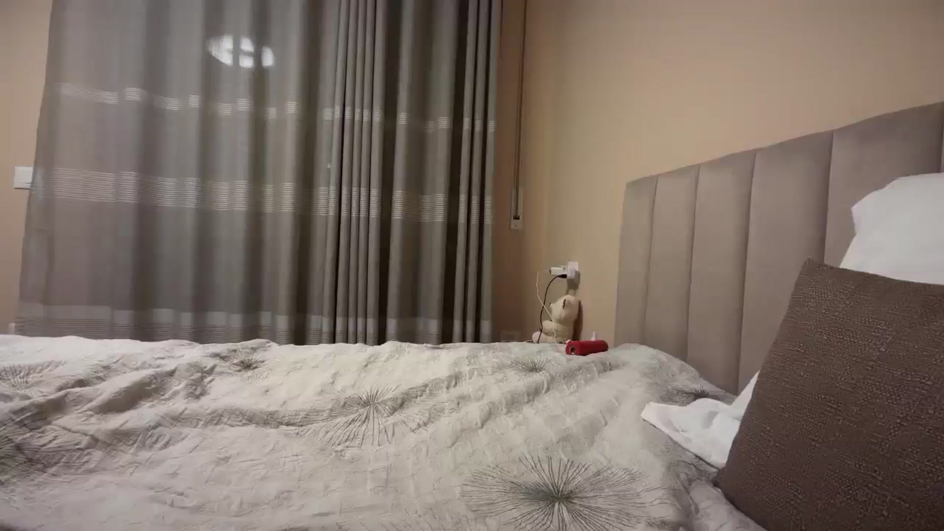 Gallery image thumbnail from SkySunFlower's myfreecams stream on, 08/19/2025, 03:37 image 2 of 20