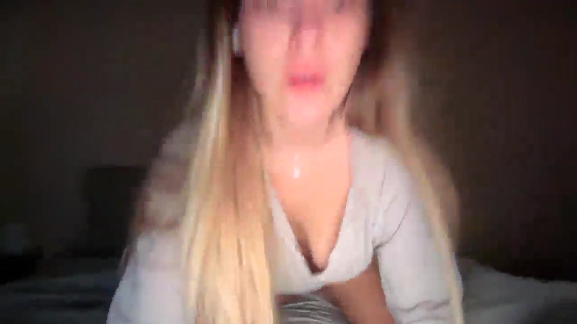 Gallery image thumbnail from SkySunFlower's myfreecams stream on, 08/21/2025, 07:56 image 16 of 20
