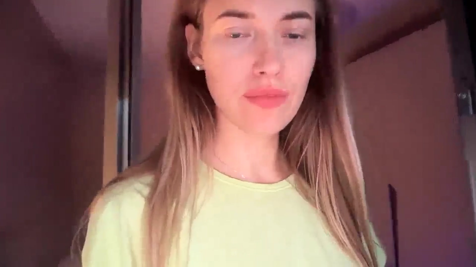 Gallery image thumbnail from SkySunFlower's myfreecams stream on, 08/22/2025, 04:16 image 19 of 20