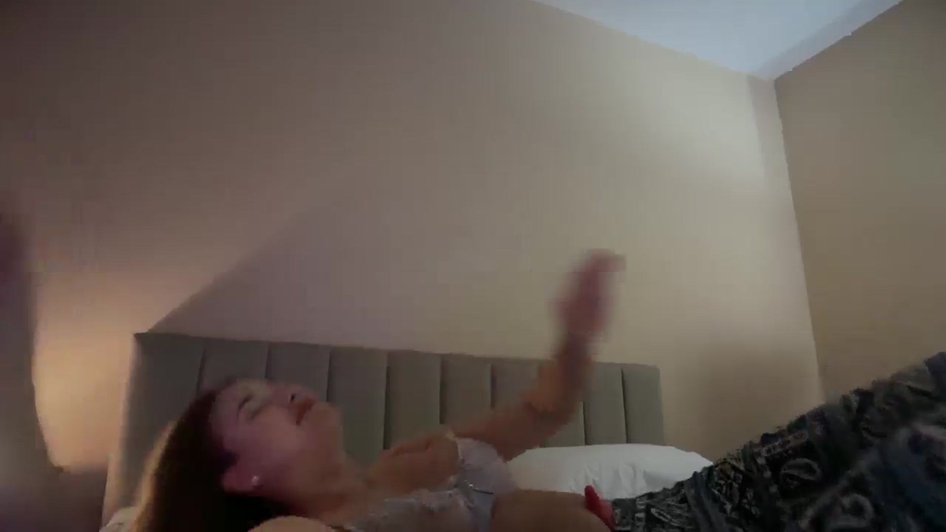 Gallery image thumbnail from SkySunFlower's myfreecams stream on, 08/22/2025, 22:18 image 18 of 20