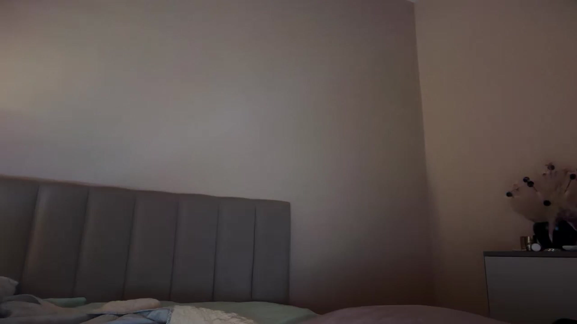 Gallery image thumbnail from SkySunFlower's myfreecams stream on, 08/26/2025, 03:57 image 7 of 20