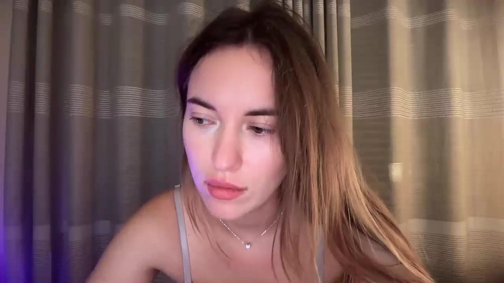 Gallery image thumbnail from SkySunFlower's myfreecams stream on, 08/28/2025, 01:02 image 3 of 20