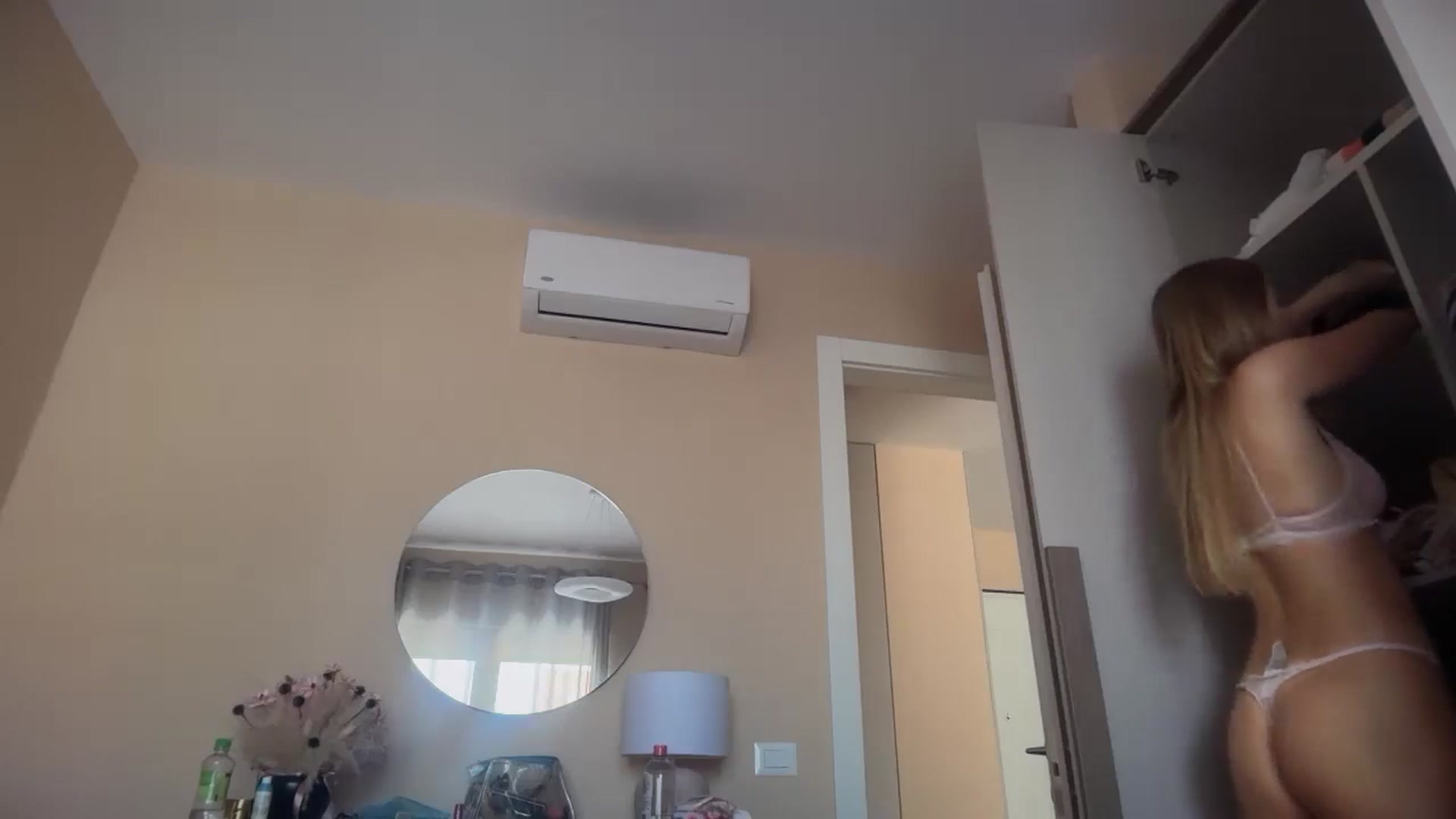 Gallery image thumbnail from SkySunFlower's myfreecams stream on, 08/29/2025, 12:57 image 14 of 20