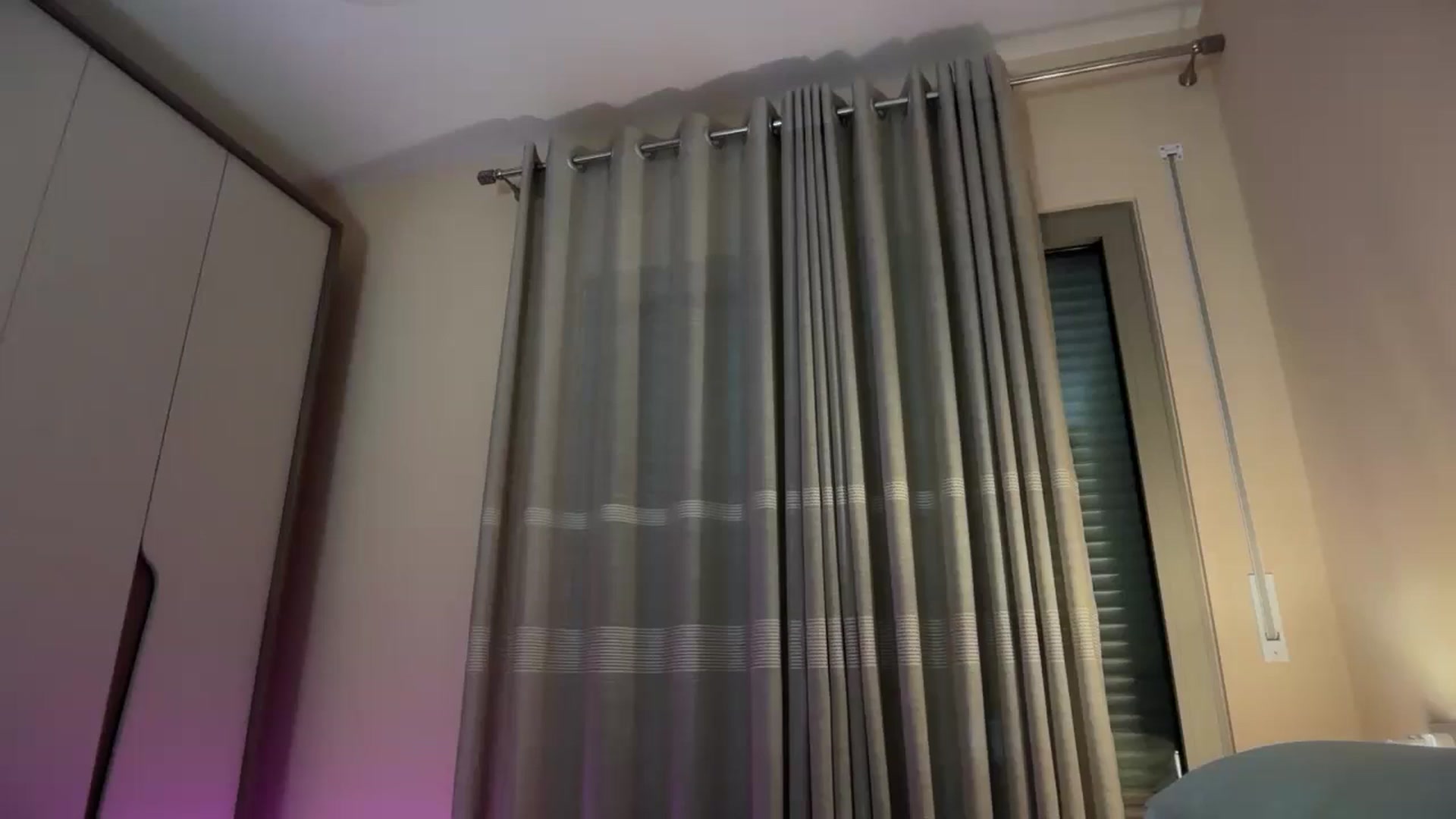 Gallery image thumbnail from SkySunFlower's myfreecams stream on, 08/31/2025, 24:00 image 5 of 20