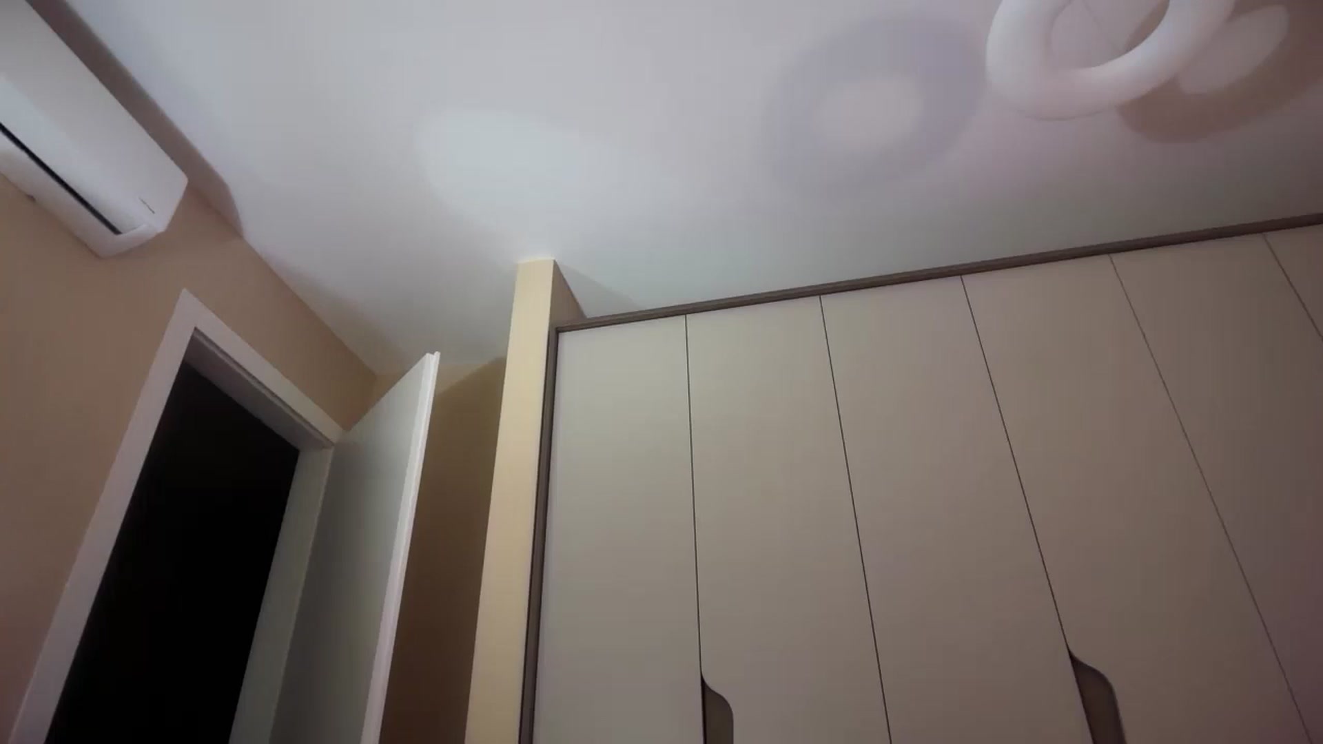 Gallery image thumbnail from SkySunFlower's myfreecams stream on, 08/31/2025, 24:00 image 8 of 20