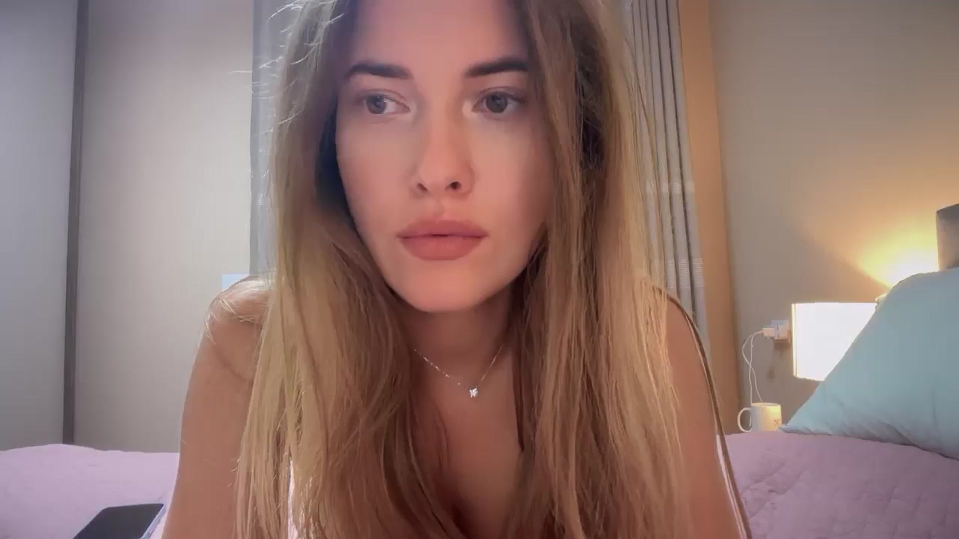 Gallery image thumbnail from SkySunFlower's myfreecams stream on, 09/05/2025, 22:00 image 7 of 20