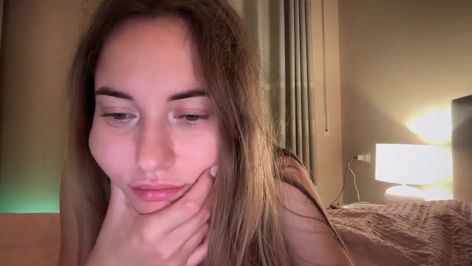 Gallery image thumbnail from SkySunFlower's myfreecams stream on, 09/07/2025, 04:29 image 2 of 20