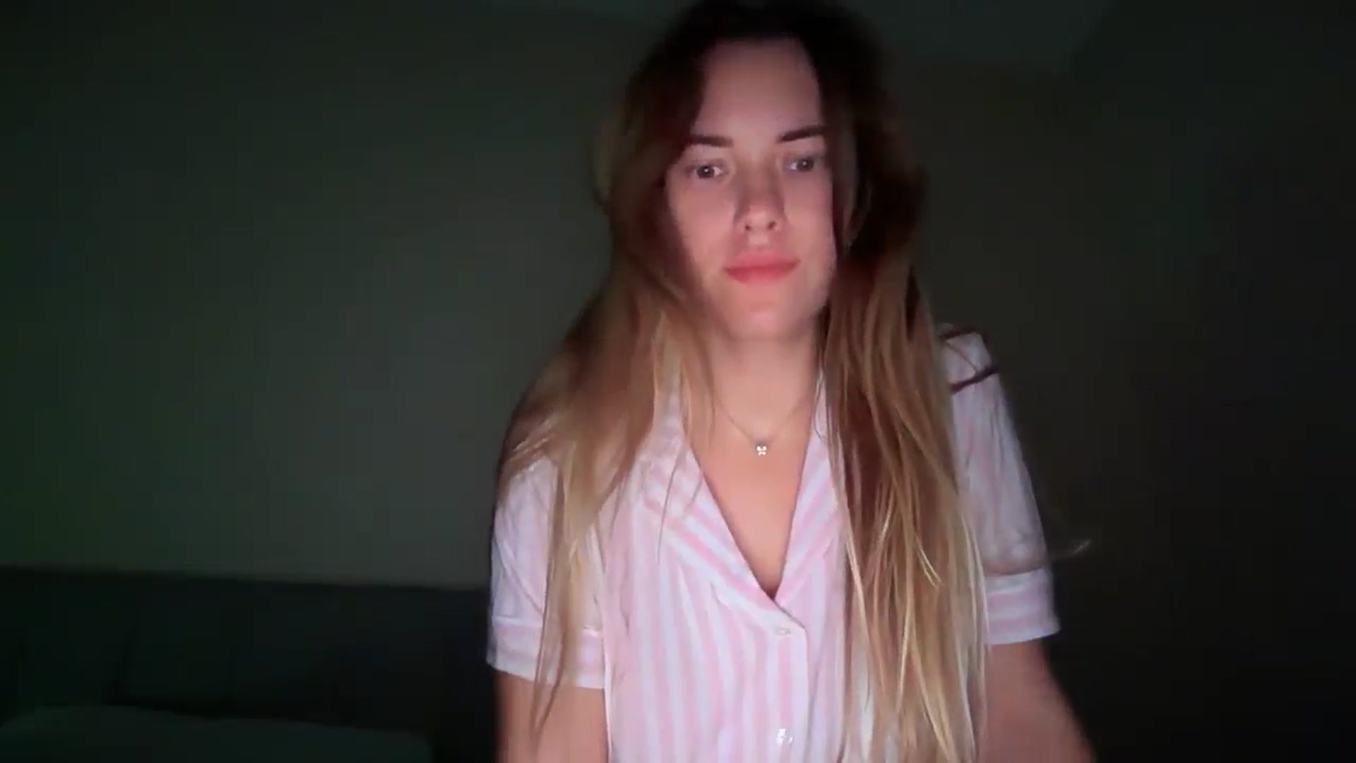 Gallery image thumbnail from SkySunFlower's myfreecams stream on, 09/07/2025, 05:33 image 8 of 20